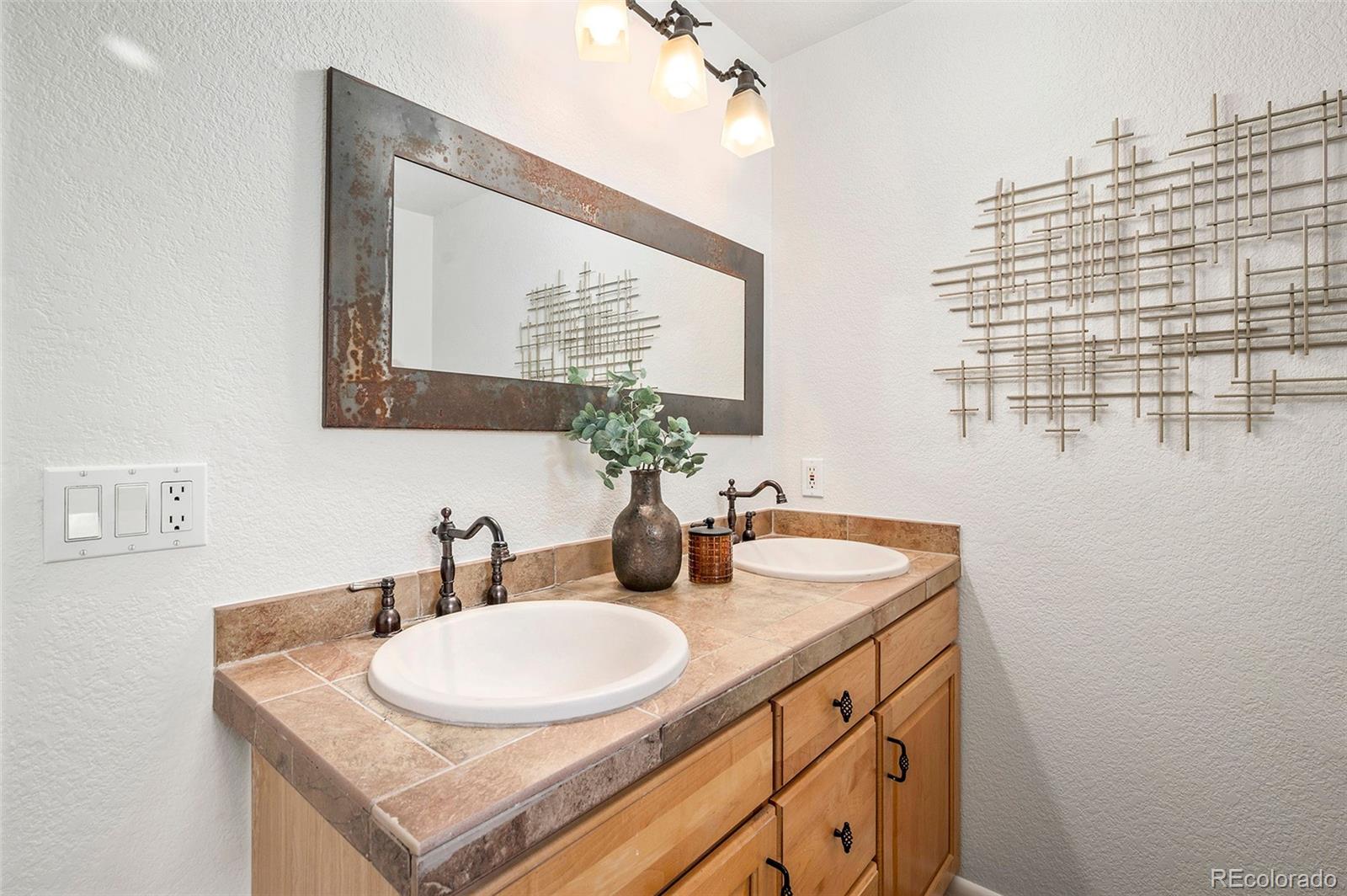MLS Image #19 for 3025 s jackson street,denver, Colorado