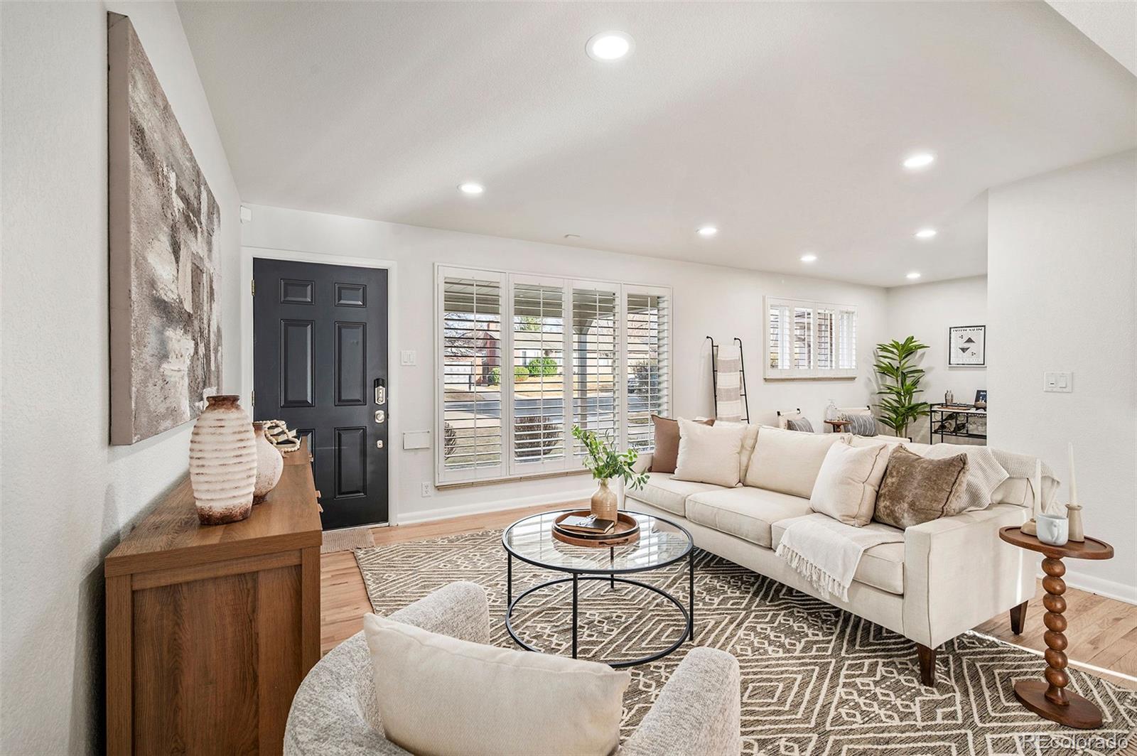 MLS Image #3 for 3025 s jackson street,denver, Colorado