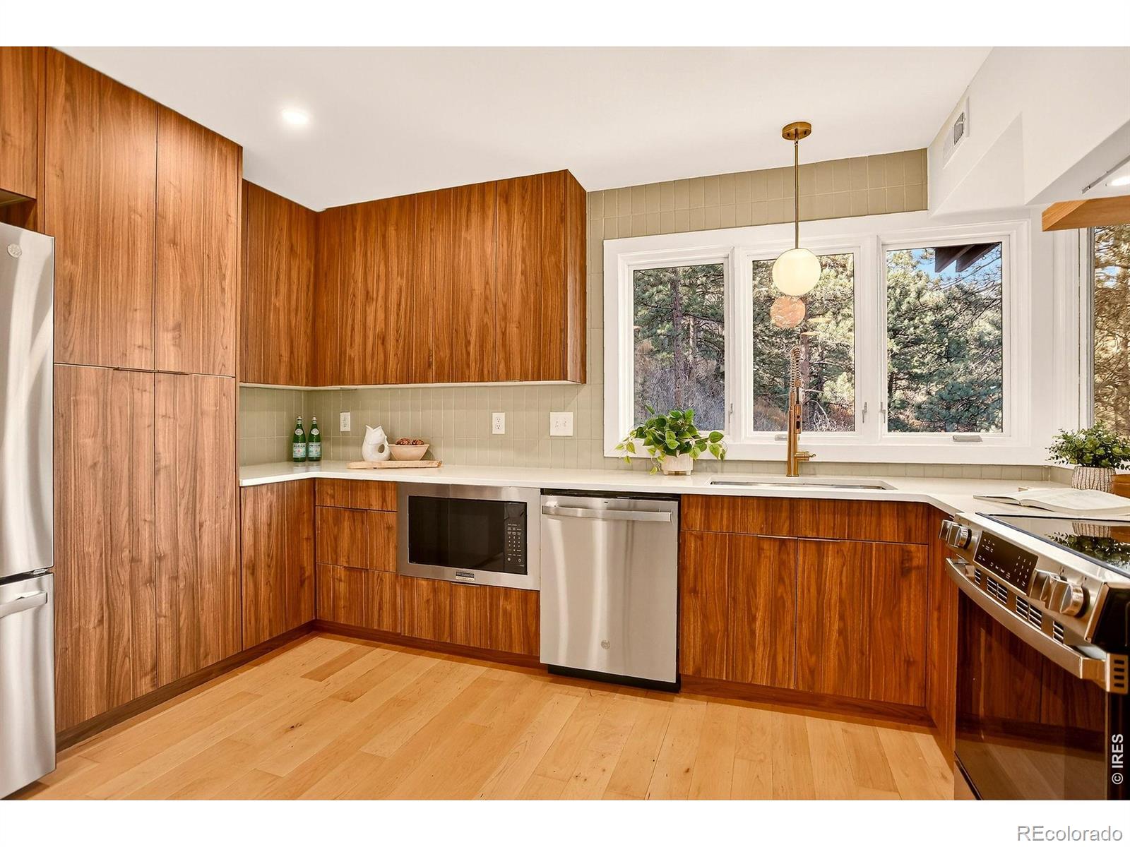 MLS Image #11 for 1138  timber lane,boulder, Colorado