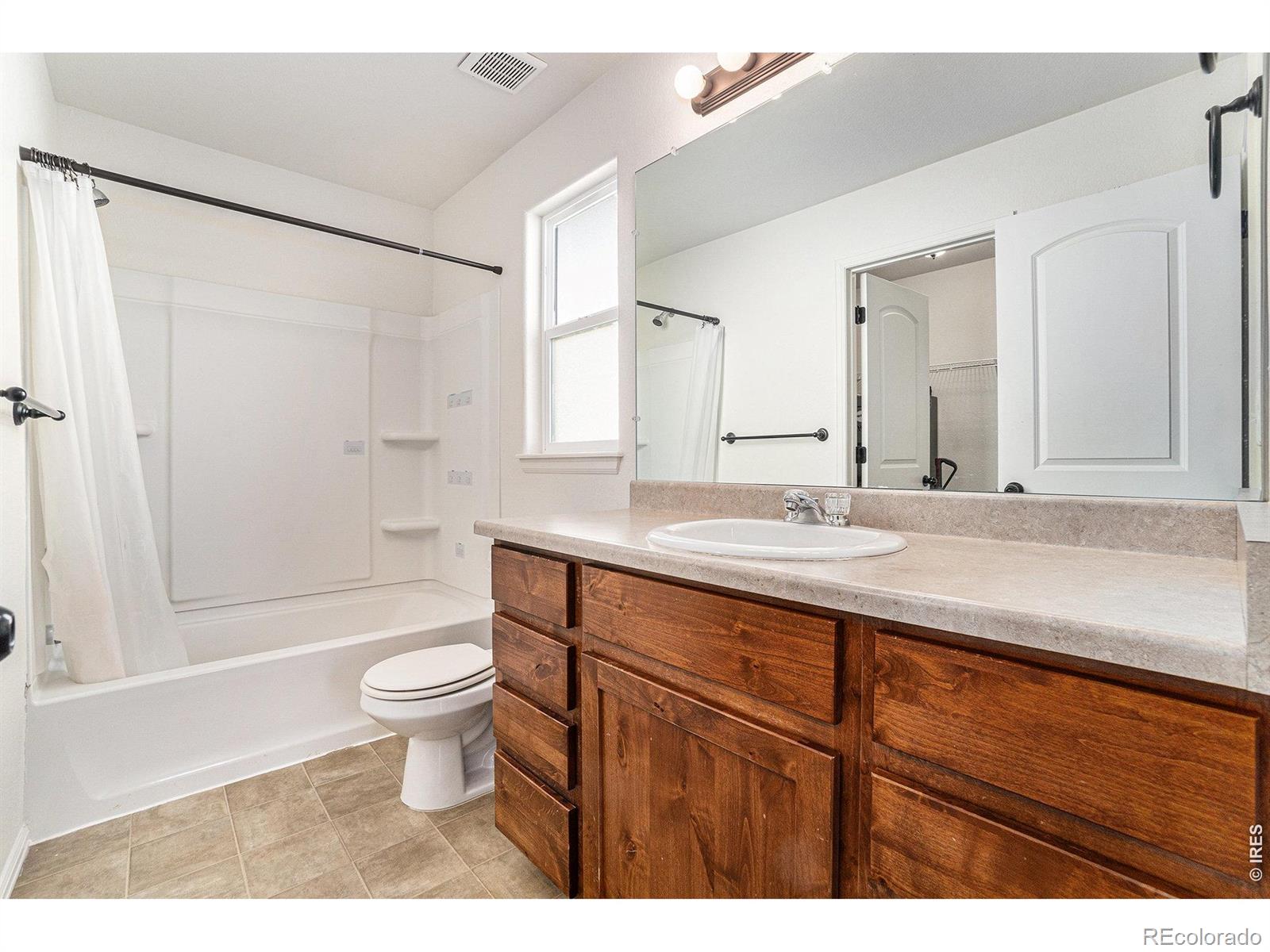 MLS Image #11 for 586  cherryridge drive,windsor, Colorado