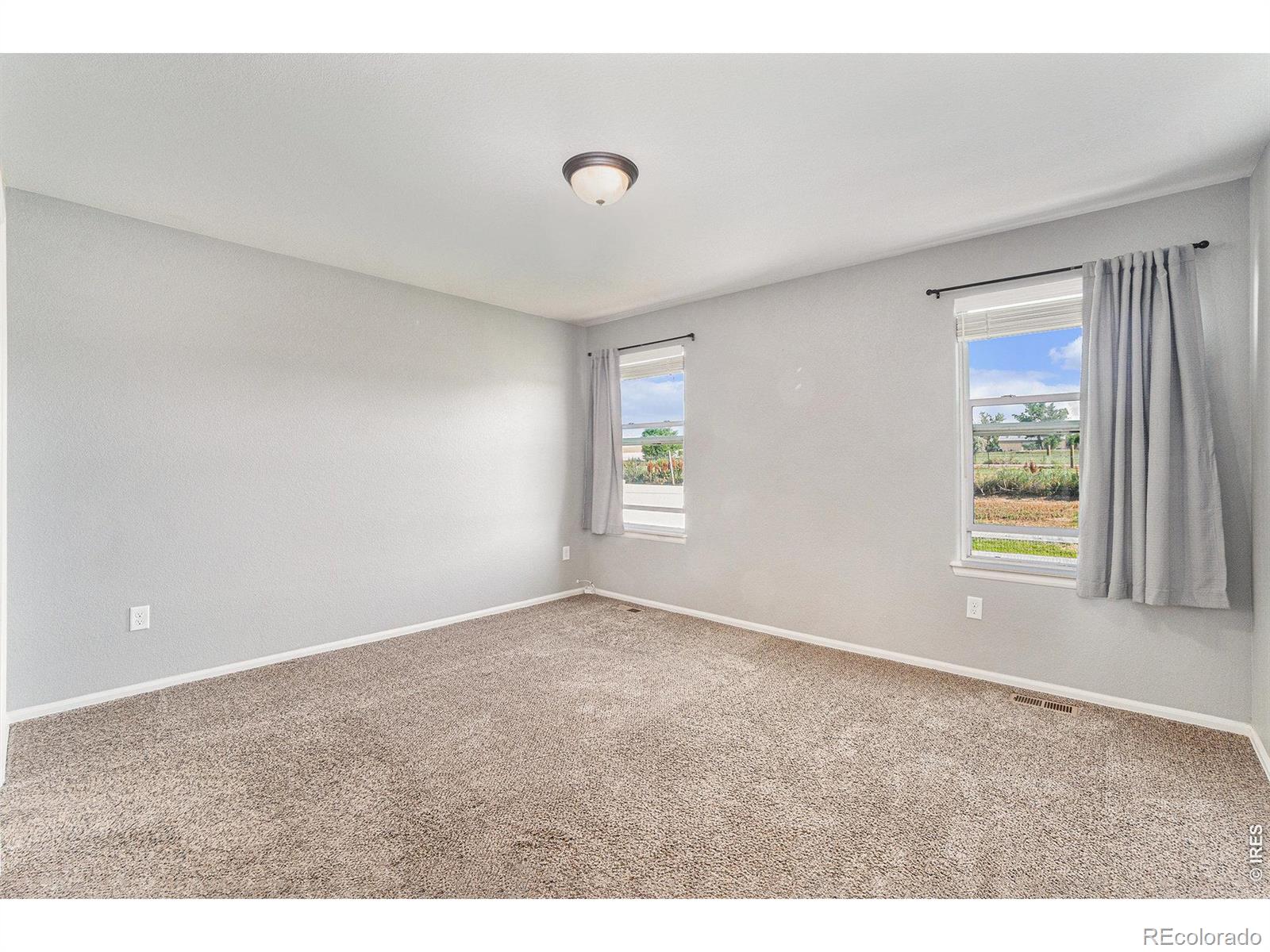 MLS Image #5 for 586  cherryridge drive,windsor, Colorado