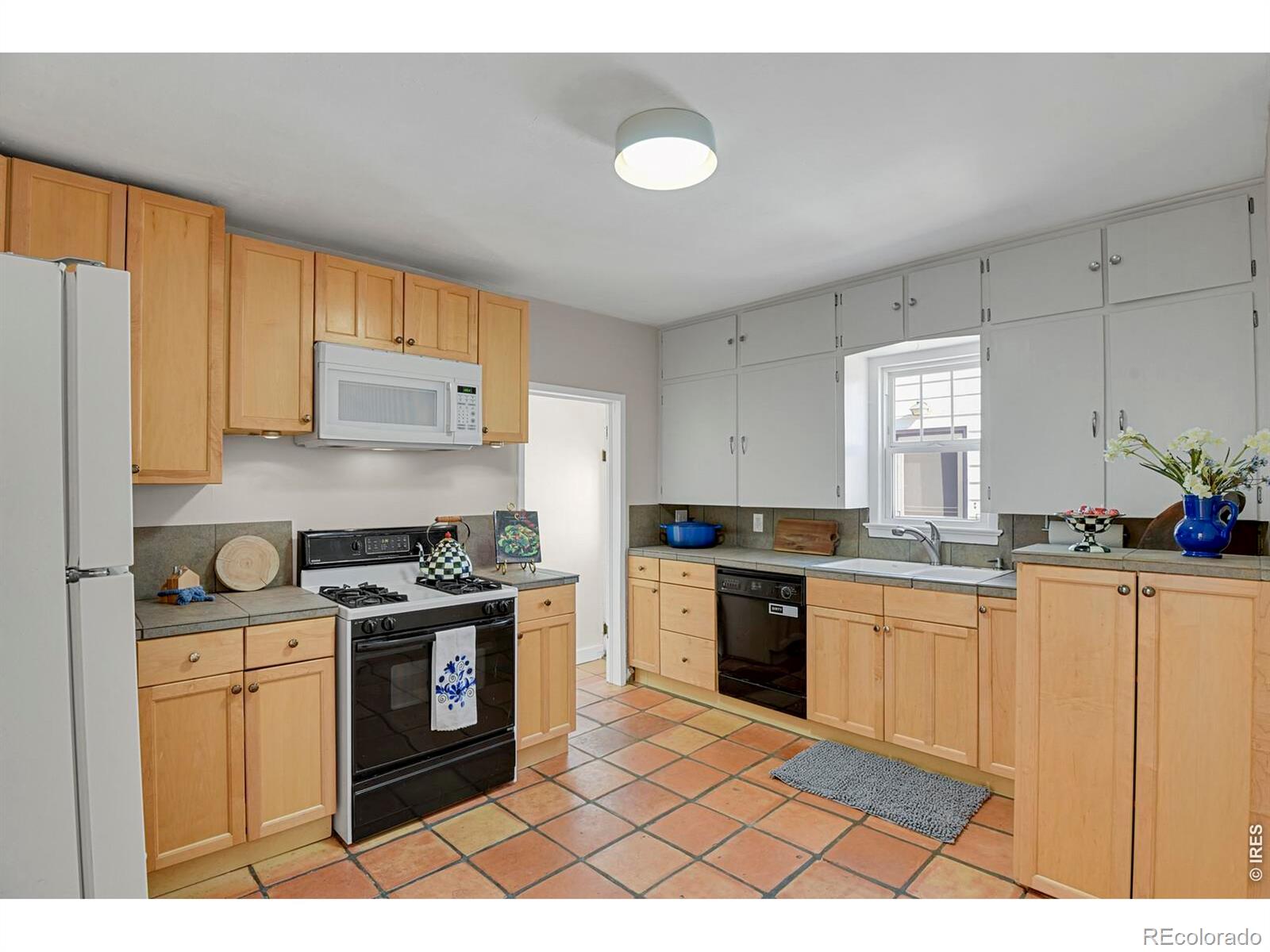 MLS Image #15 for 111 w chester street,lafayette, Colorado