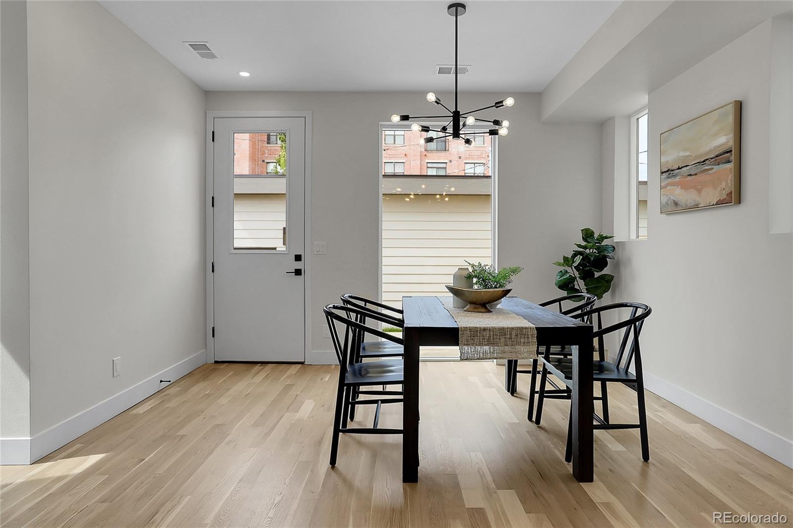 MLS Image #10 for 2111 s cherokee street,denver, Colorado