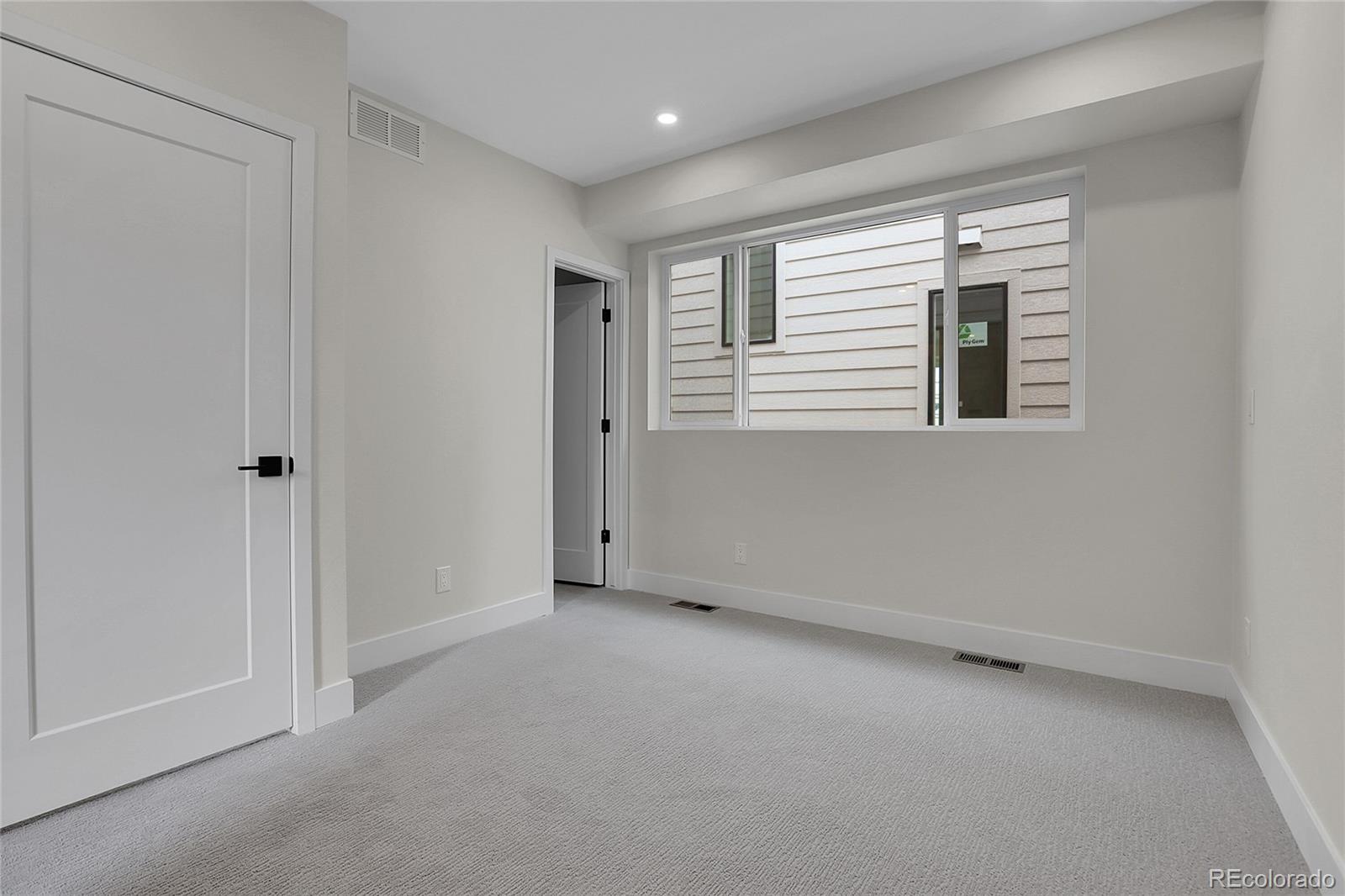 MLS Image #17 for 2111 s cherokee street,denver, Colorado