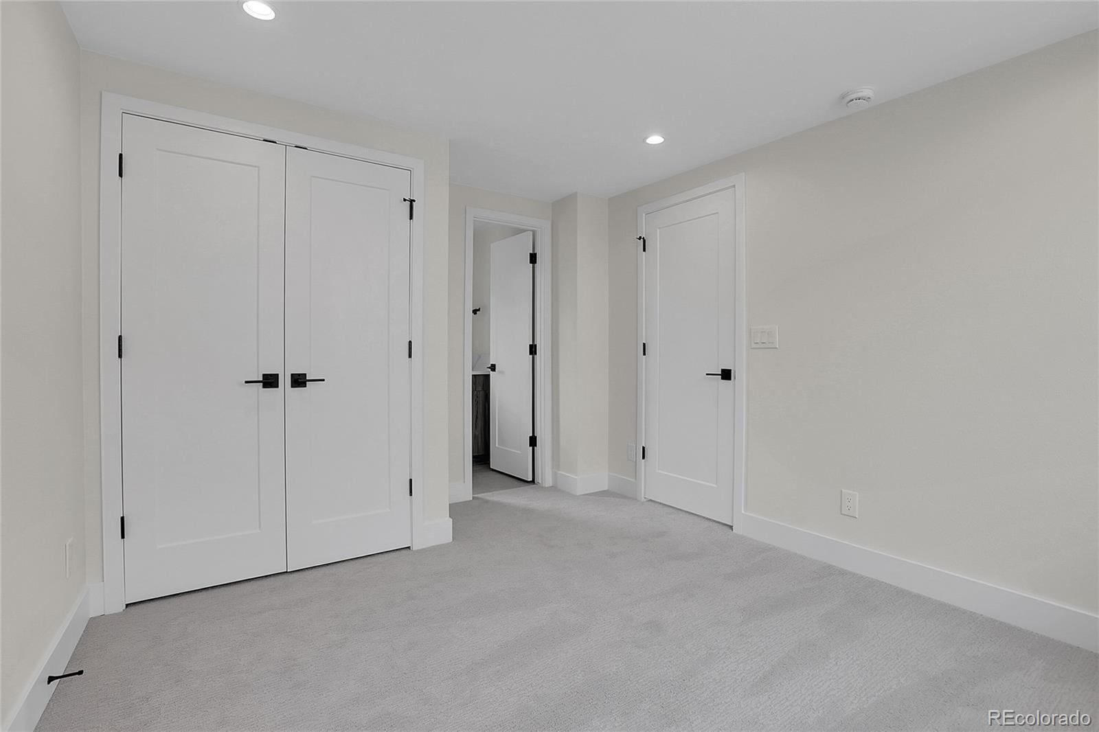 MLS Image #24 for 2111 s cherokee street,denver, Colorado