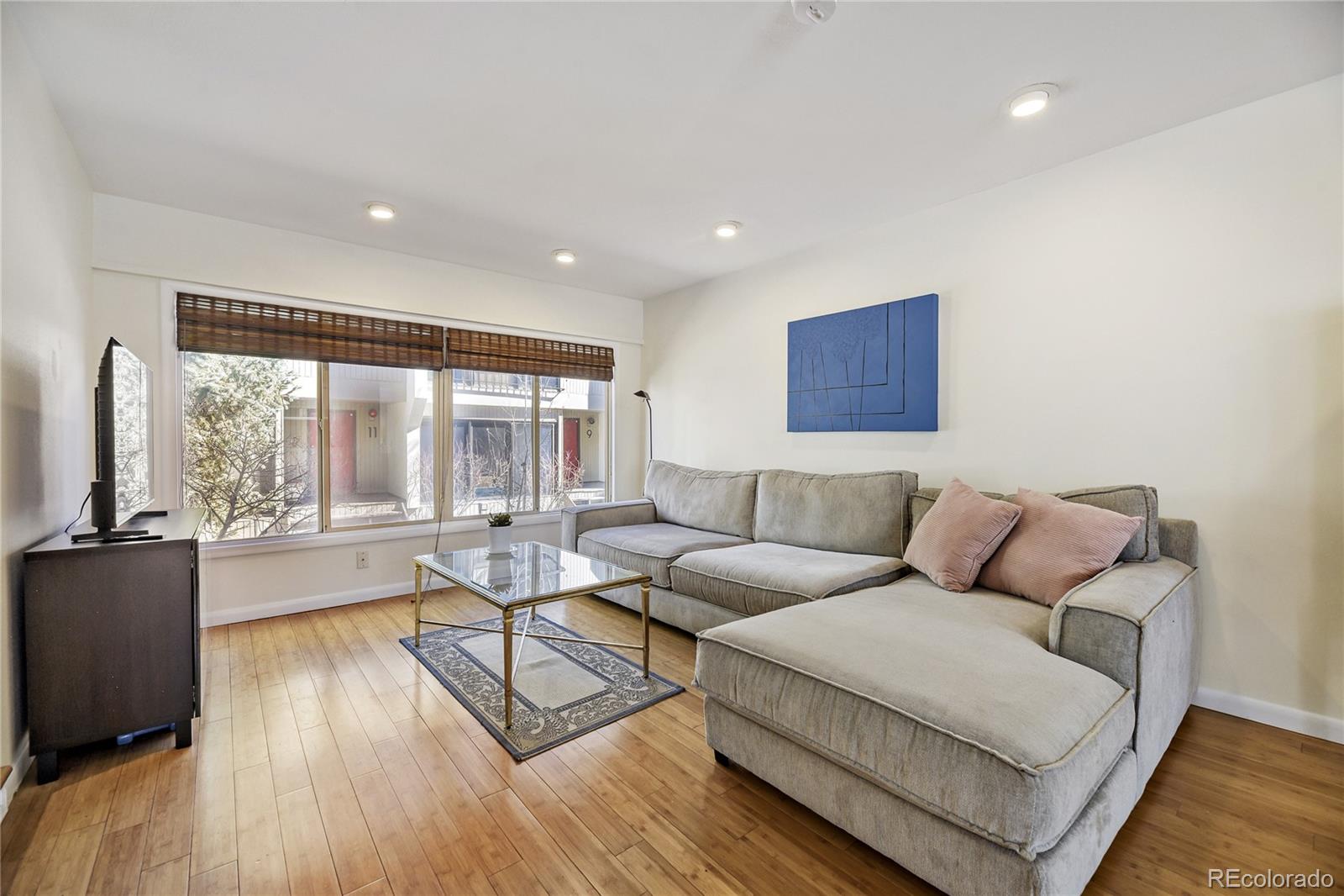 MLS Image #10 for 935 n pennsylvania street 12,denver, Colorado