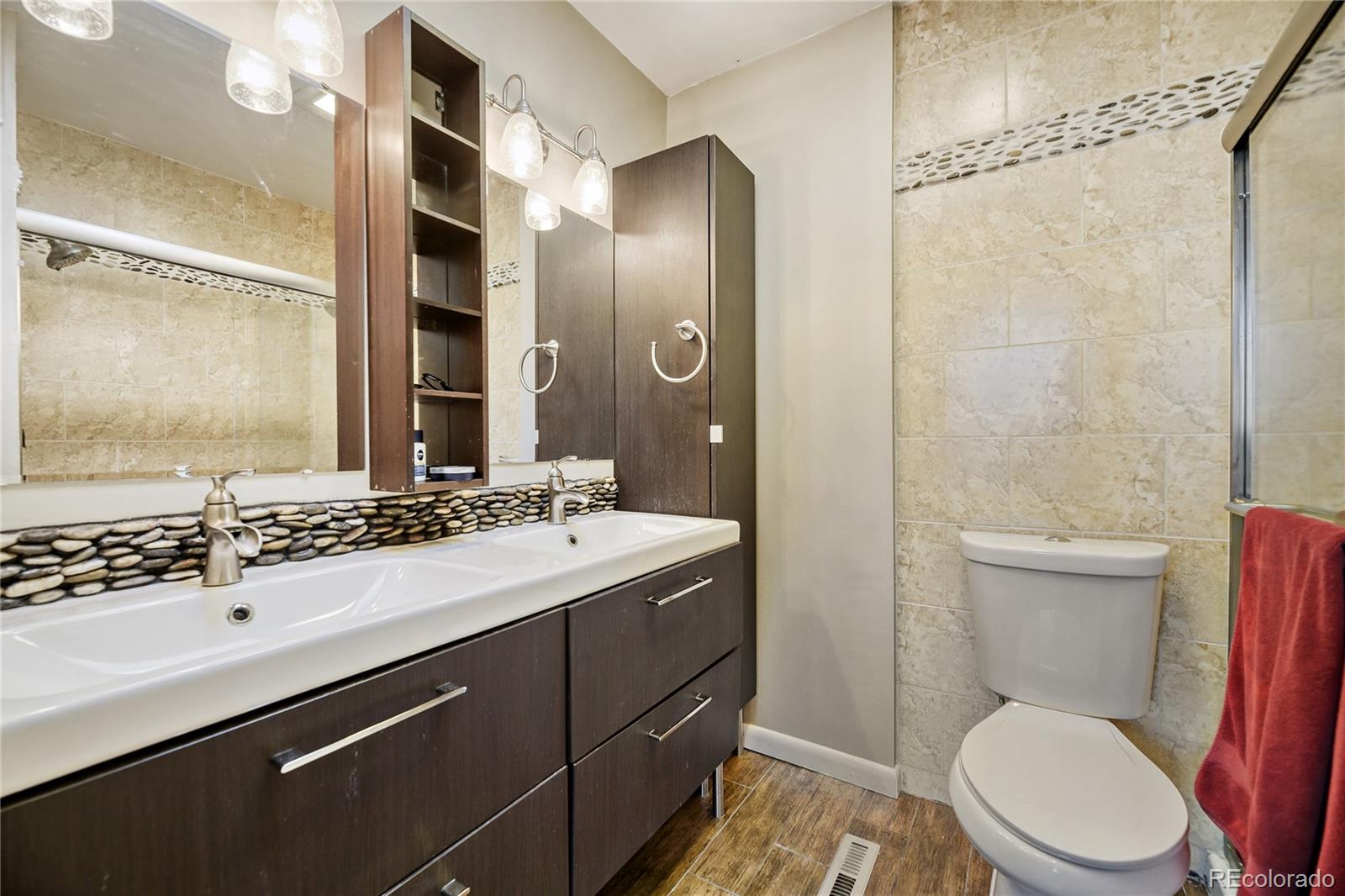 MLS Image #16 for 935 n pennsylvania street 12,denver, Colorado