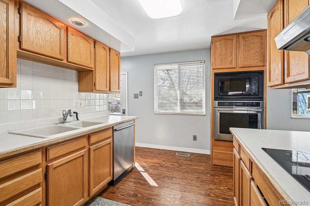 MLS Image #9 for 2545 s estes court,lakewood, Colorado