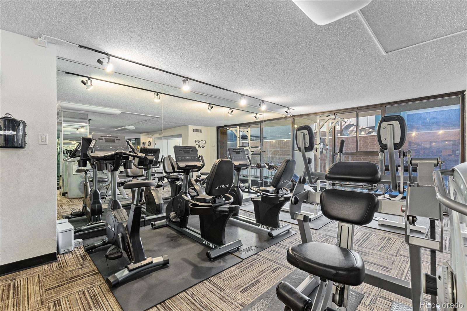 MLS Image #33 for 1020  15th street 9e,denver, Colorado