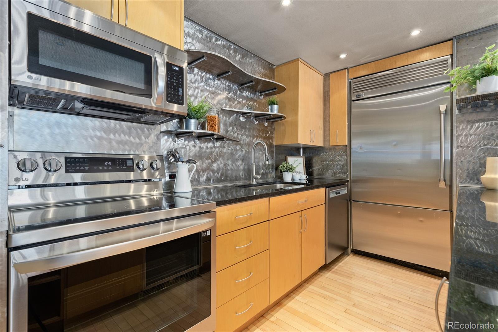 MLS Image #7 for 1020  15th street 9e,denver, Colorado
