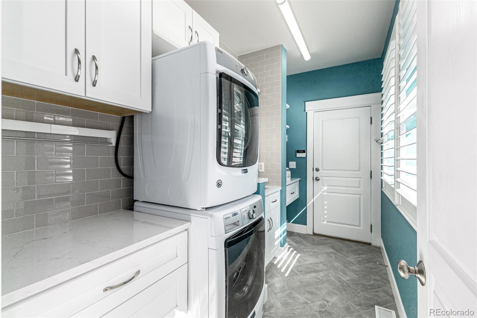 MLS Image #20 for 2860  emporia court,denver, Colorado