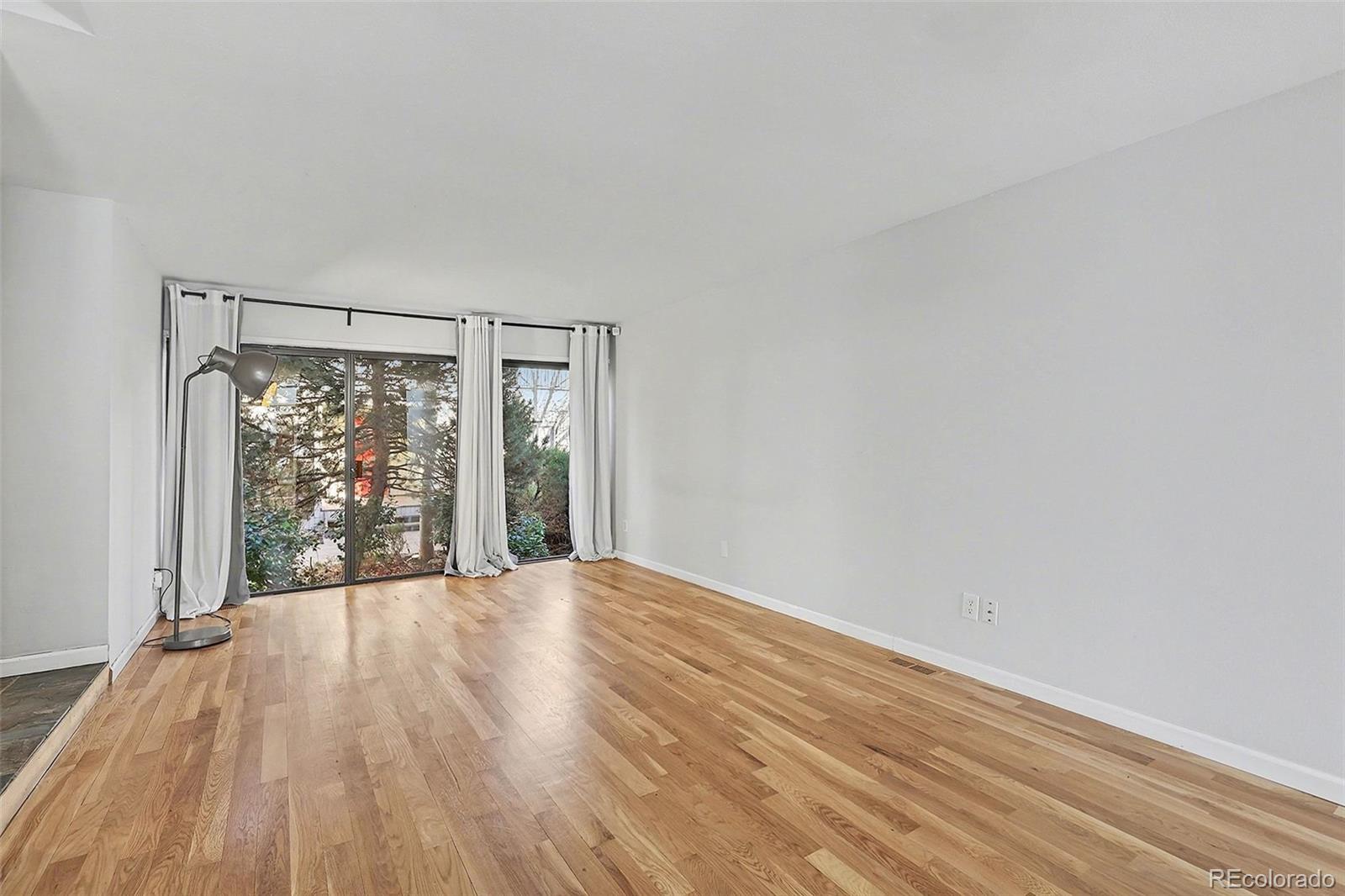 MLS Image #5 for 935 n pennsylvania street 10,denver, Colorado