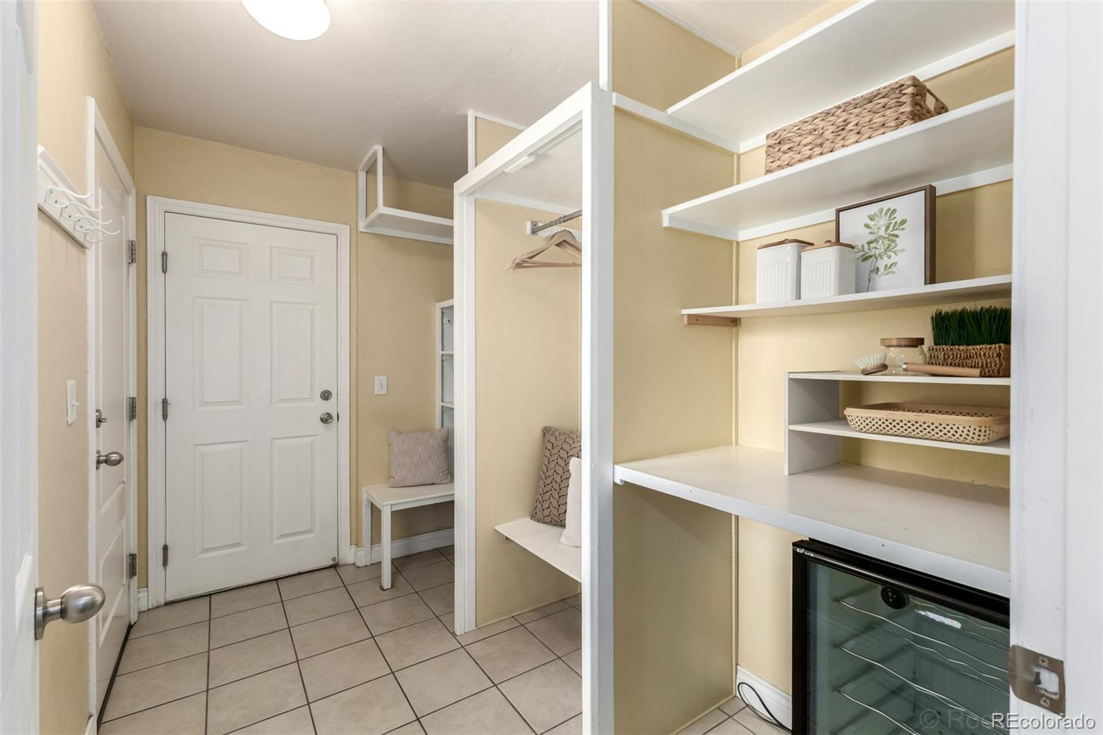 MLS Image #18 for 2913  elmira street,denver, Colorado