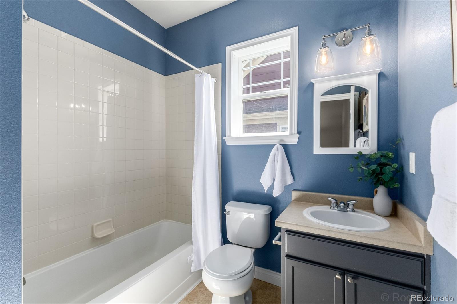 MLS Image #37 for 2913  elmira street,denver, Colorado