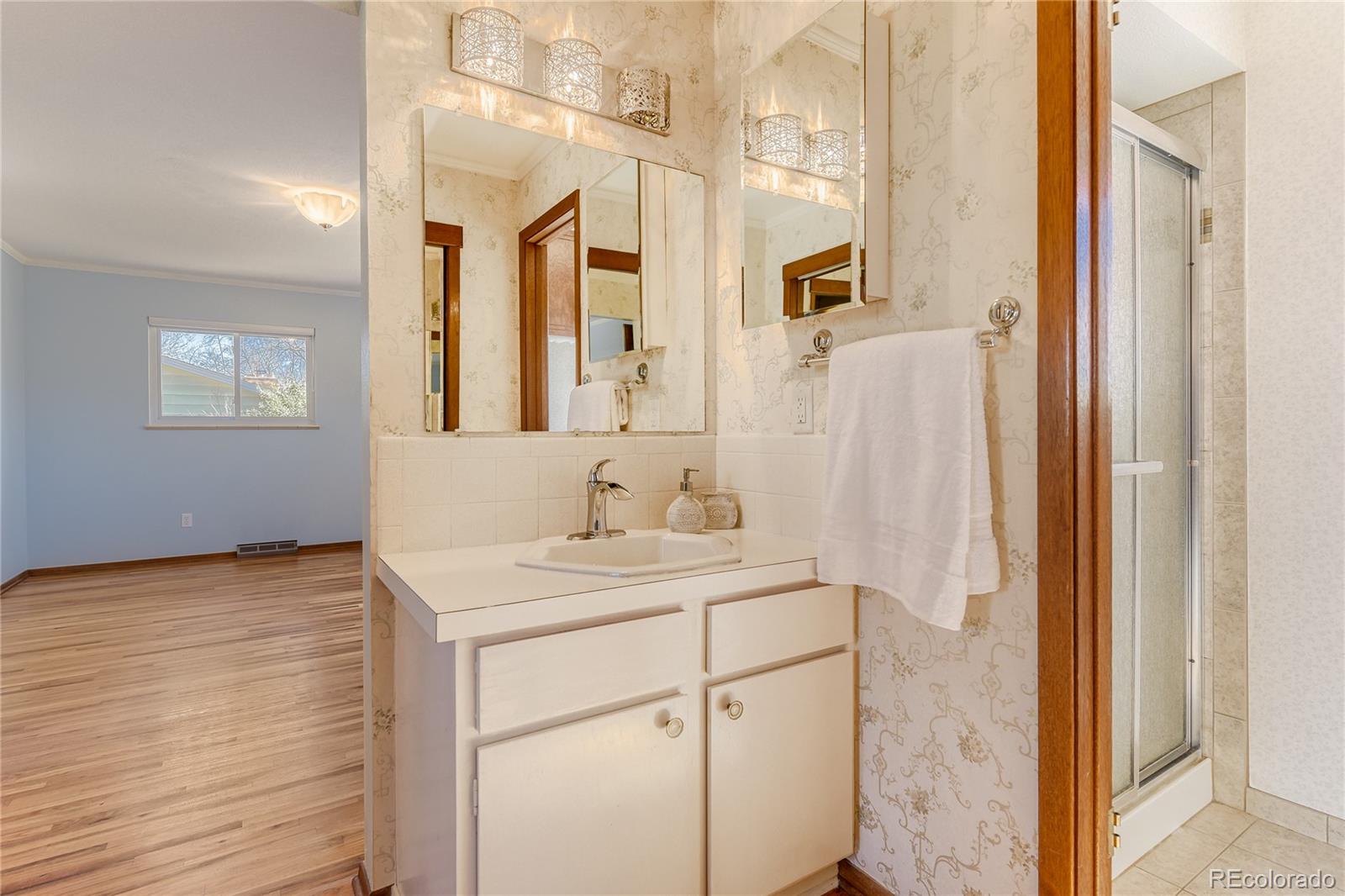 MLS Image #15 for 5890 w plymouth drive,littleton, Colorado
