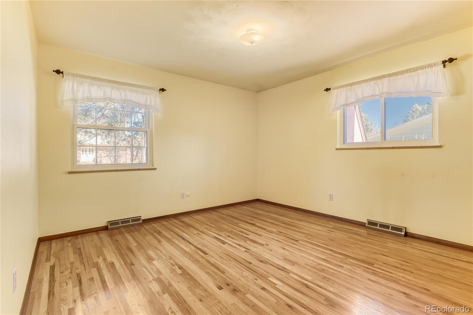 MLS Image #17 for 5890 w plymouth drive,littleton, Colorado