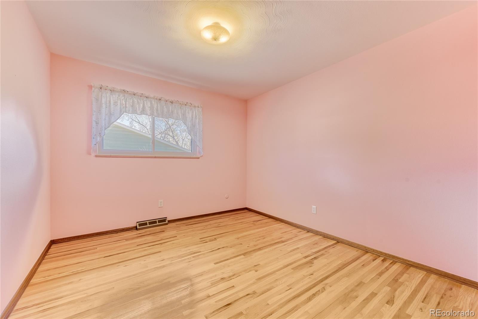 MLS Image #18 for 5890 w plymouth drive,littleton, Colorado