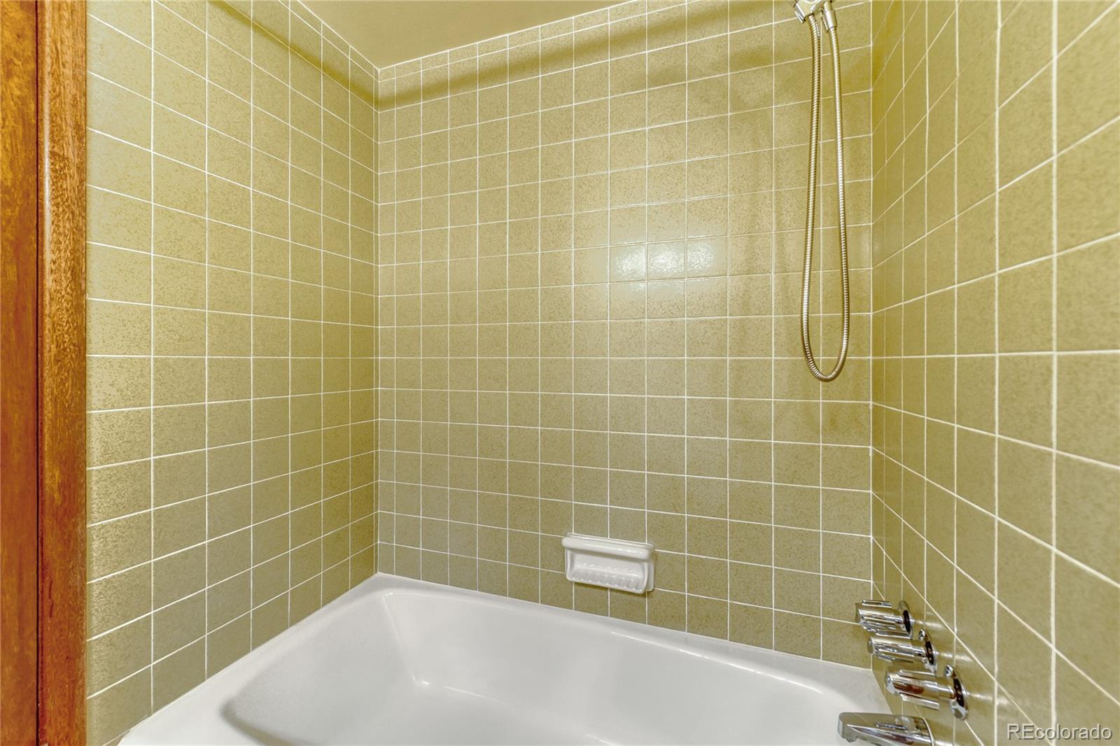 MLS Image #20 for 5890 w plymouth drive,littleton, Colorado