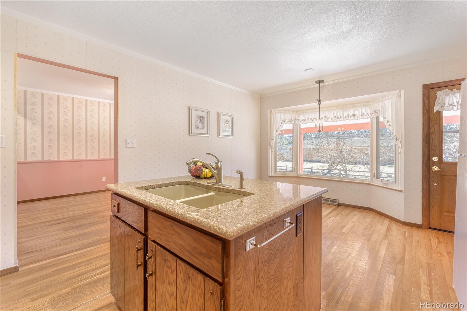 MLS Image #8 for 5890 w plymouth drive,littleton, Colorado