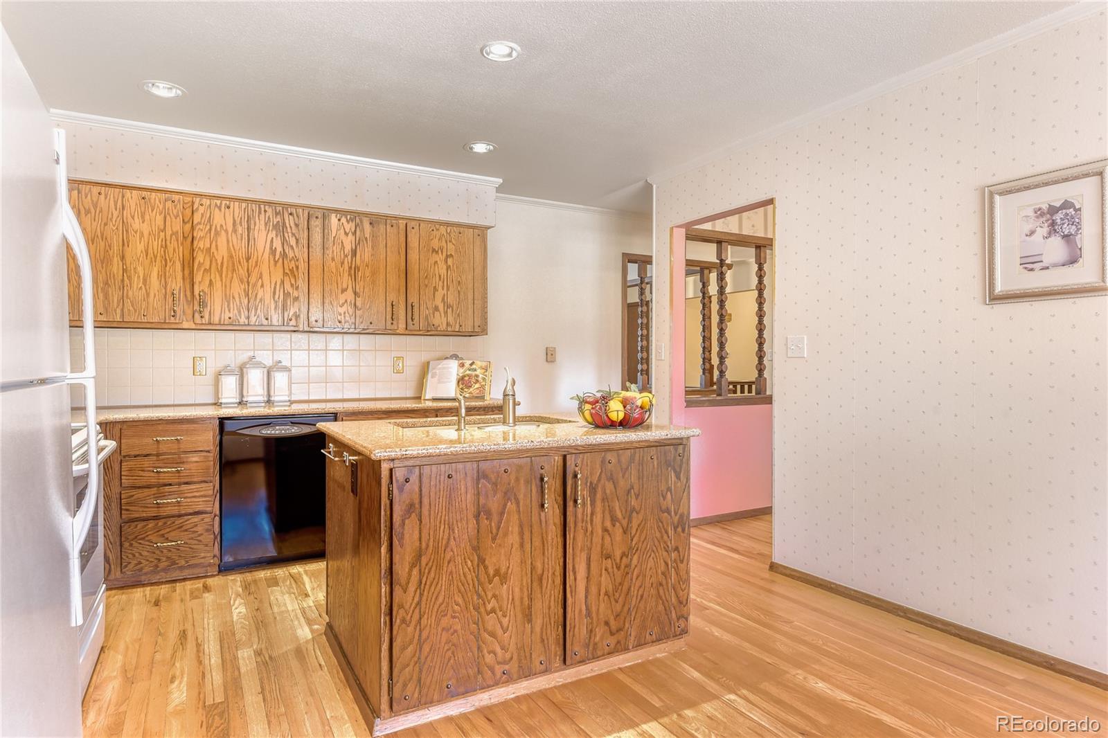 MLS Image #9 for 5890 w plymouth drive,littleton, Colorado