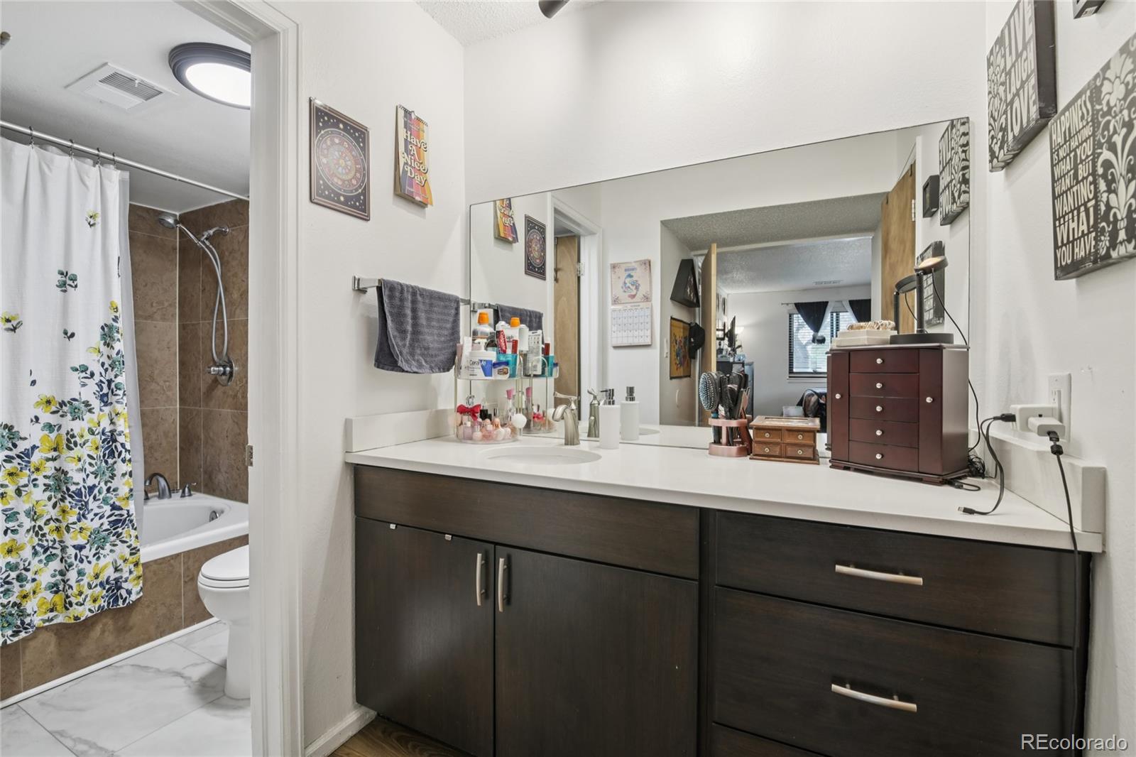 MLS Image #10 for 6388  oak court 205,arvada, Colorado