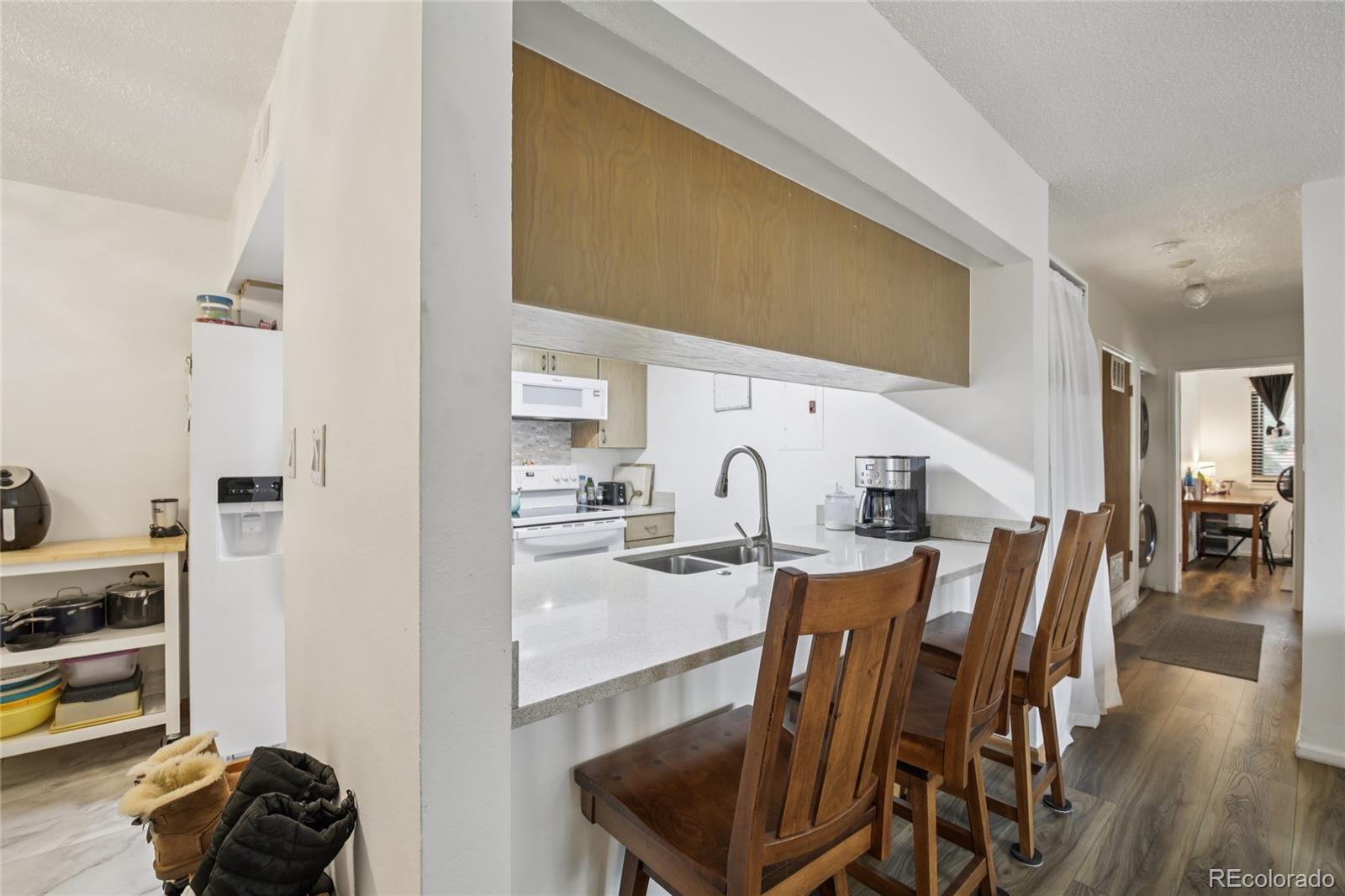 MLS Image #4 for 6388  oak court 205,arvada, Colorado