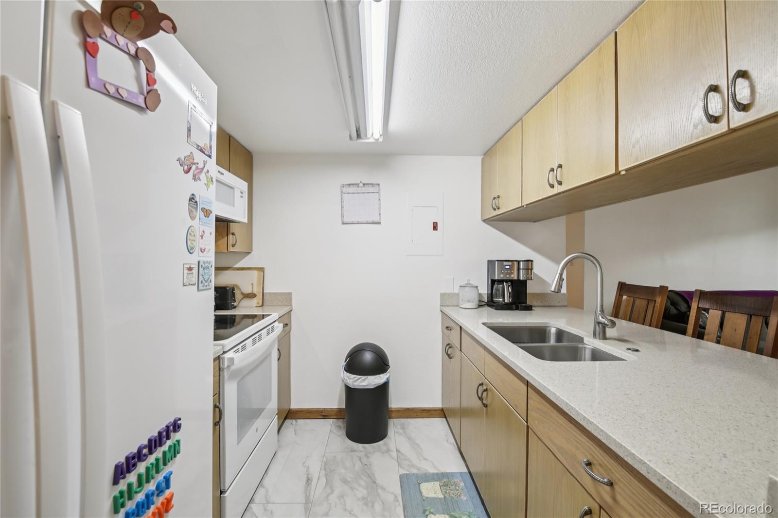 MLS Image #5 for 6388  oak court 205,arvada, Colorado