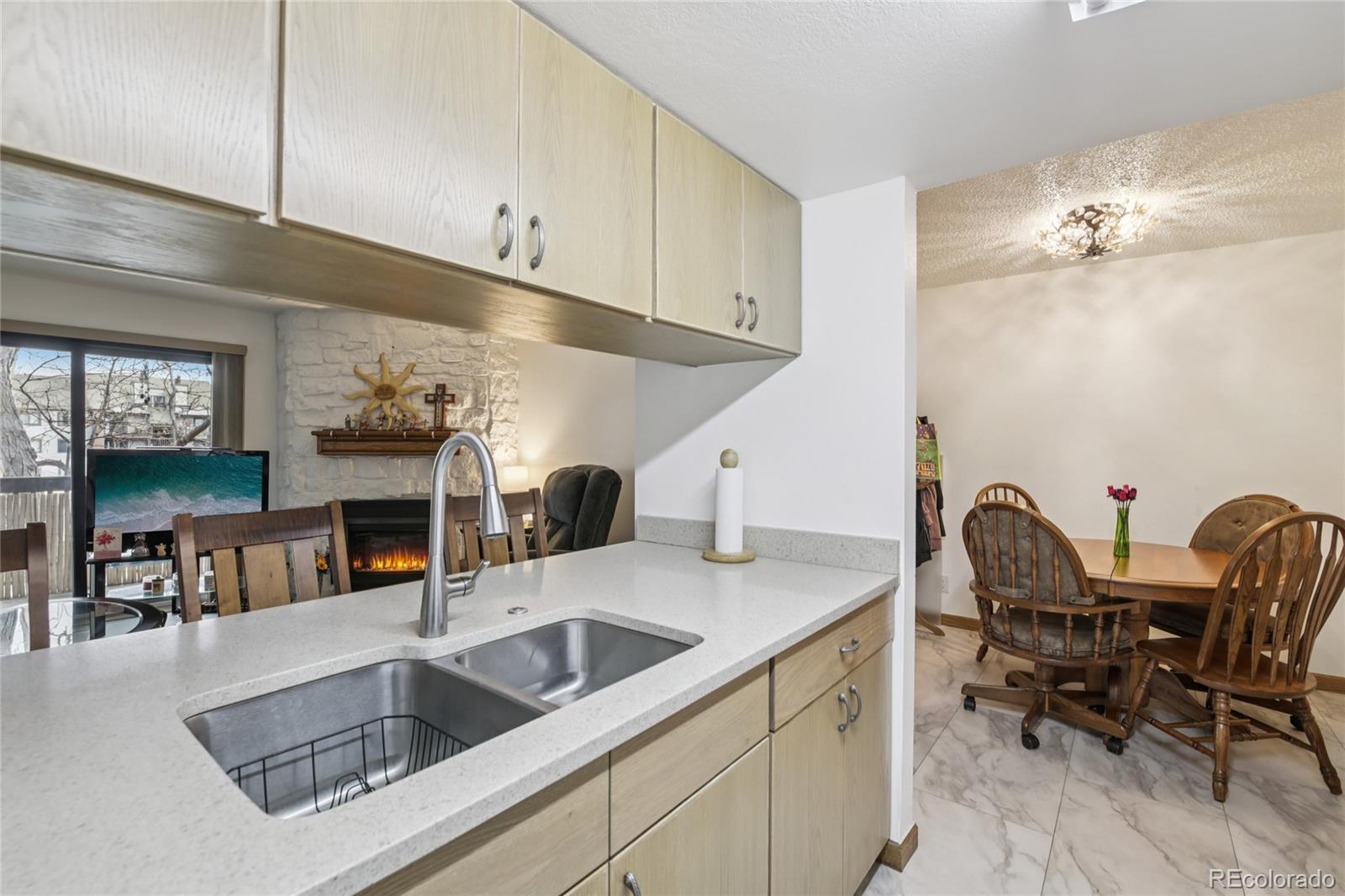 MLS Image #6 for 6388  oak court 205,arvada, Colorado
