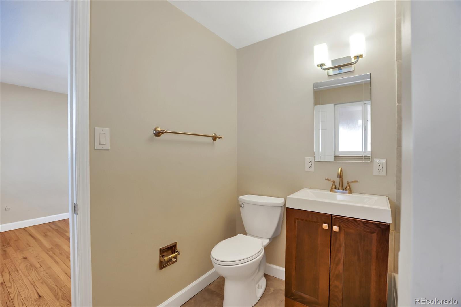 MLS Image #13 for 5429 s lakeview way,littleton, Colorado