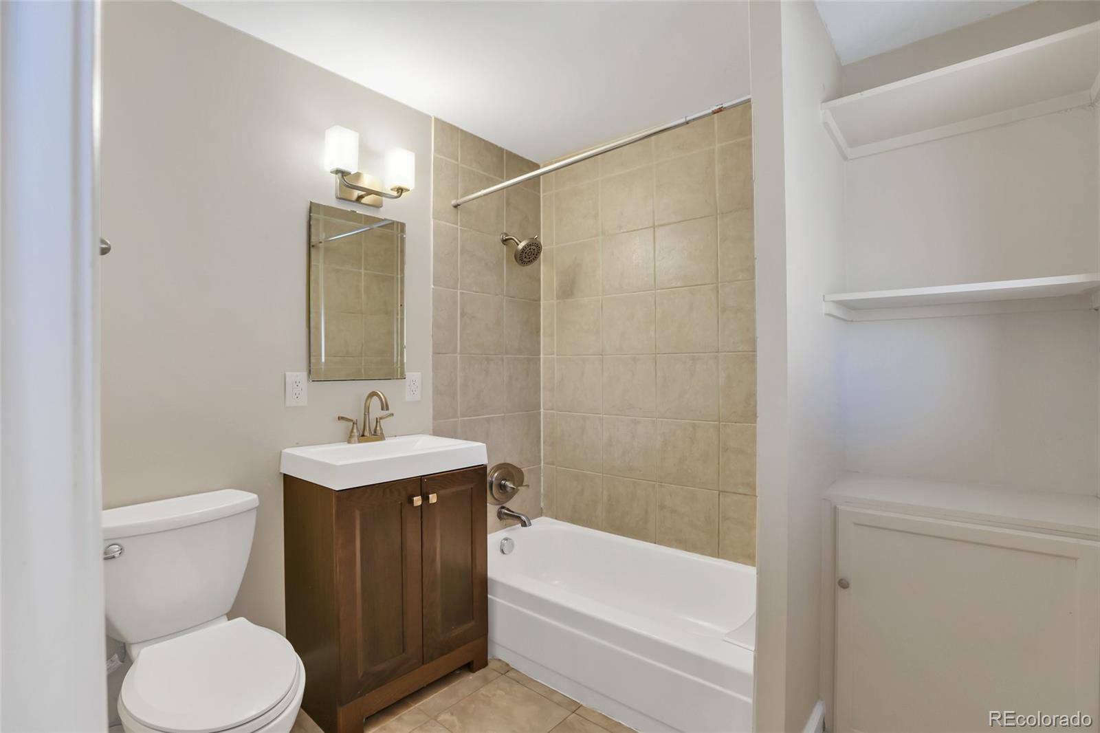 MLS Image #14 for 5429 s lakeview way,littleton, Colorado