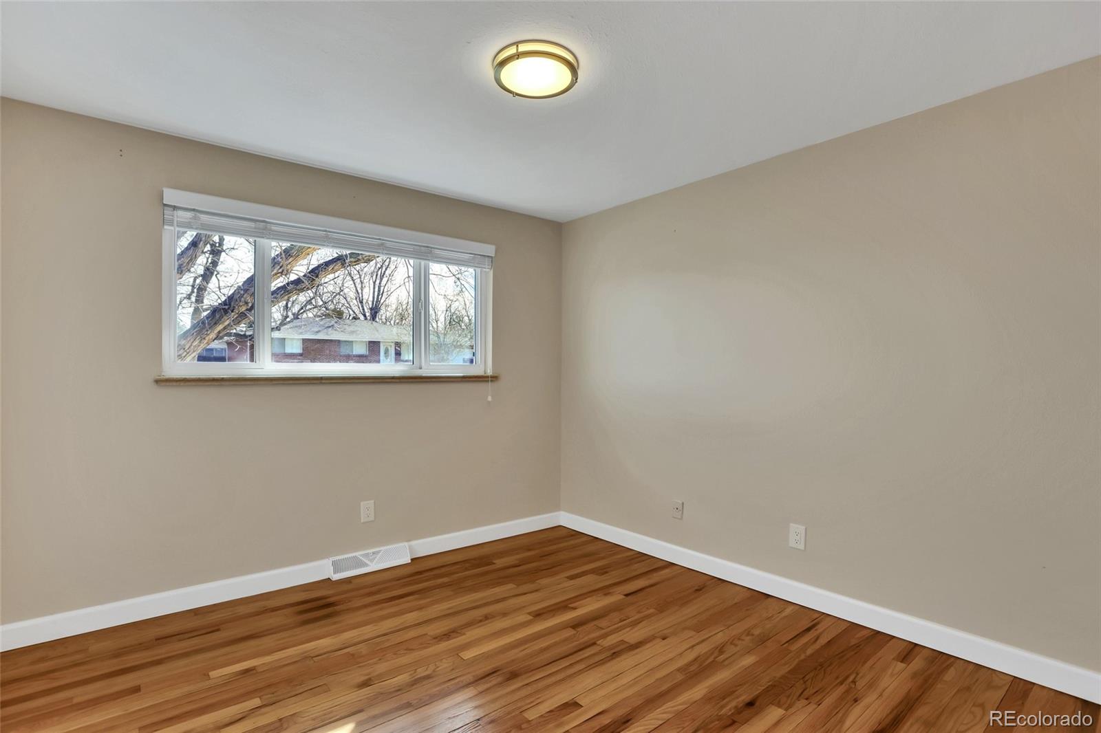 MLS Image #17 for 5429 s lakeview way,littleton, Colorado