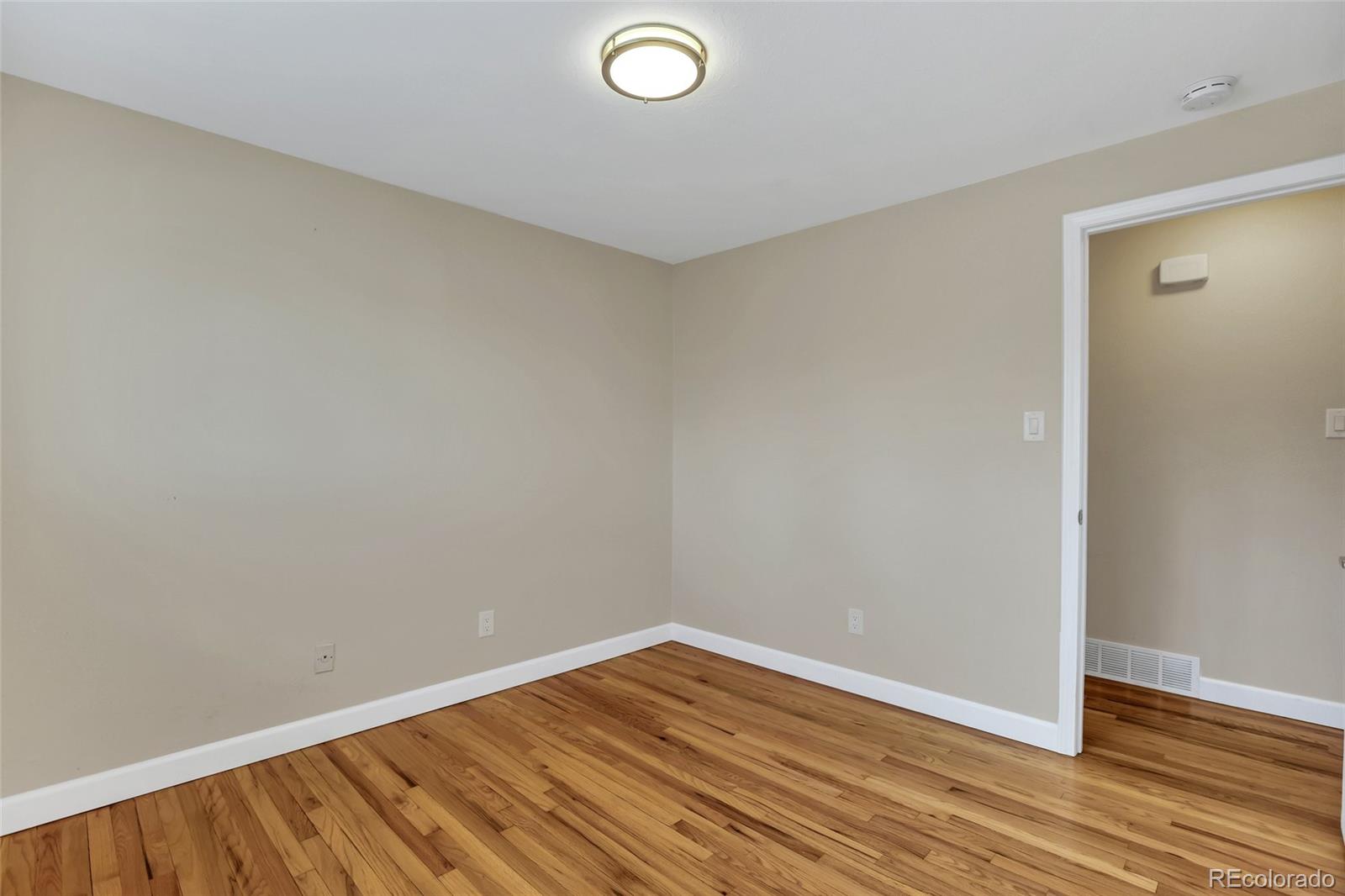 MLS Image #22 for 5429 s lakeview way,littleton, Colorado
