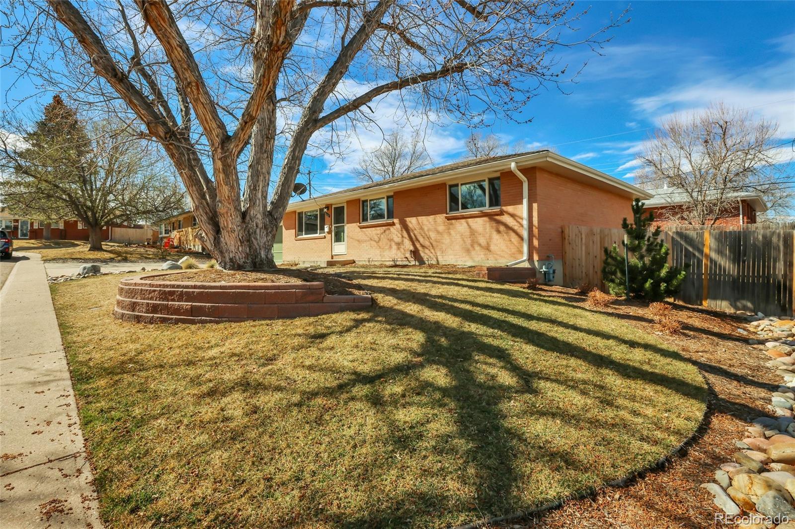 MLS Image #3 for 5429 s lakeview way,littleton, Colorado
