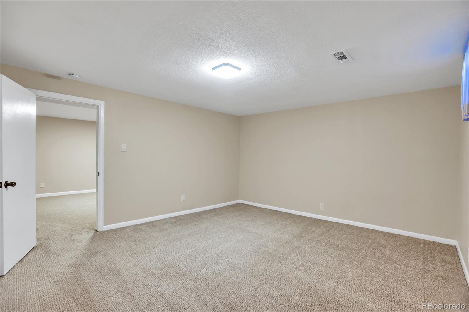 MLS Image #34 for 5429 s lakeview way,littleton, Colorado