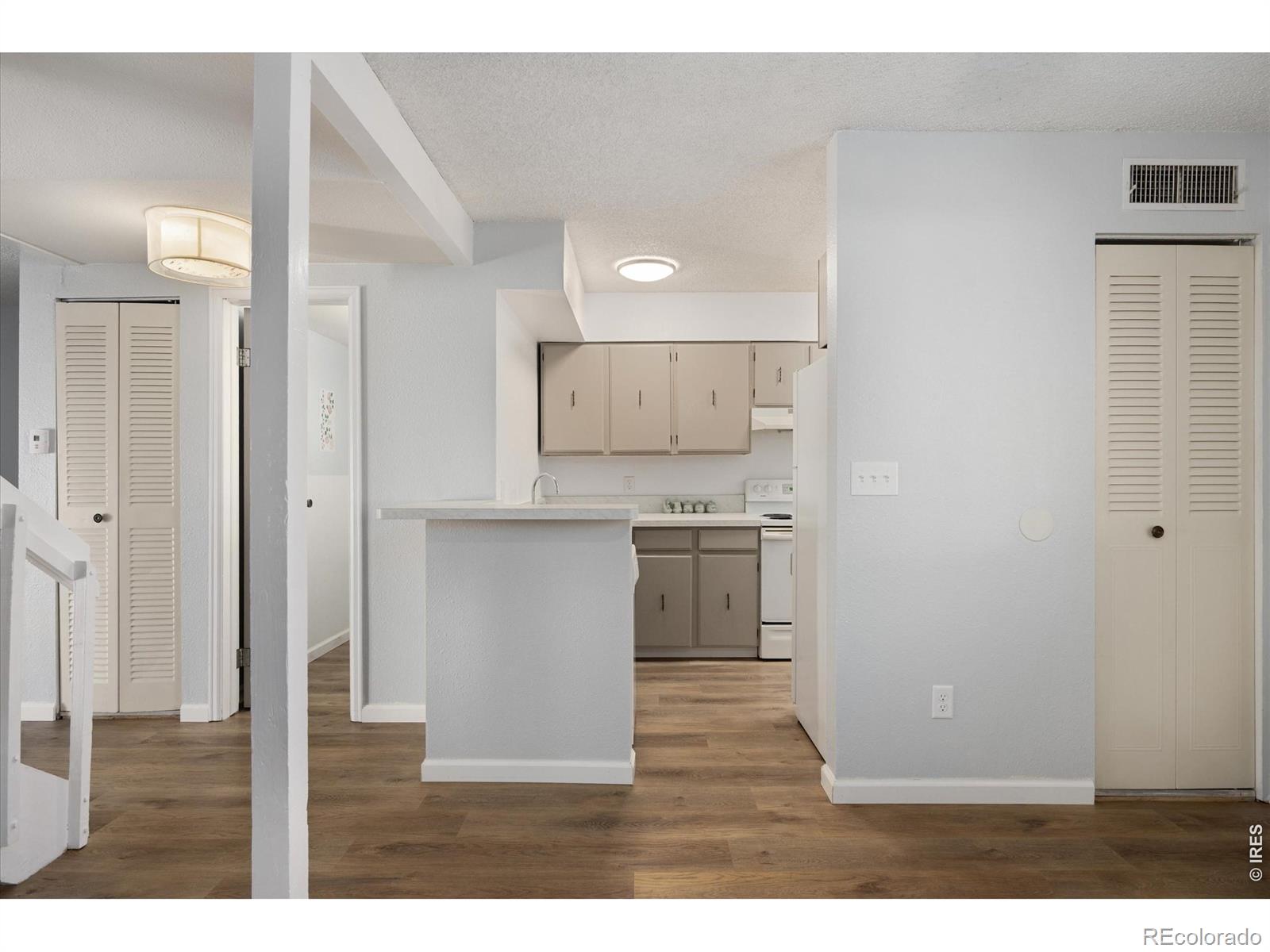 MLS Image #3 for 1705  heatheridge road,fort collins, Colorado