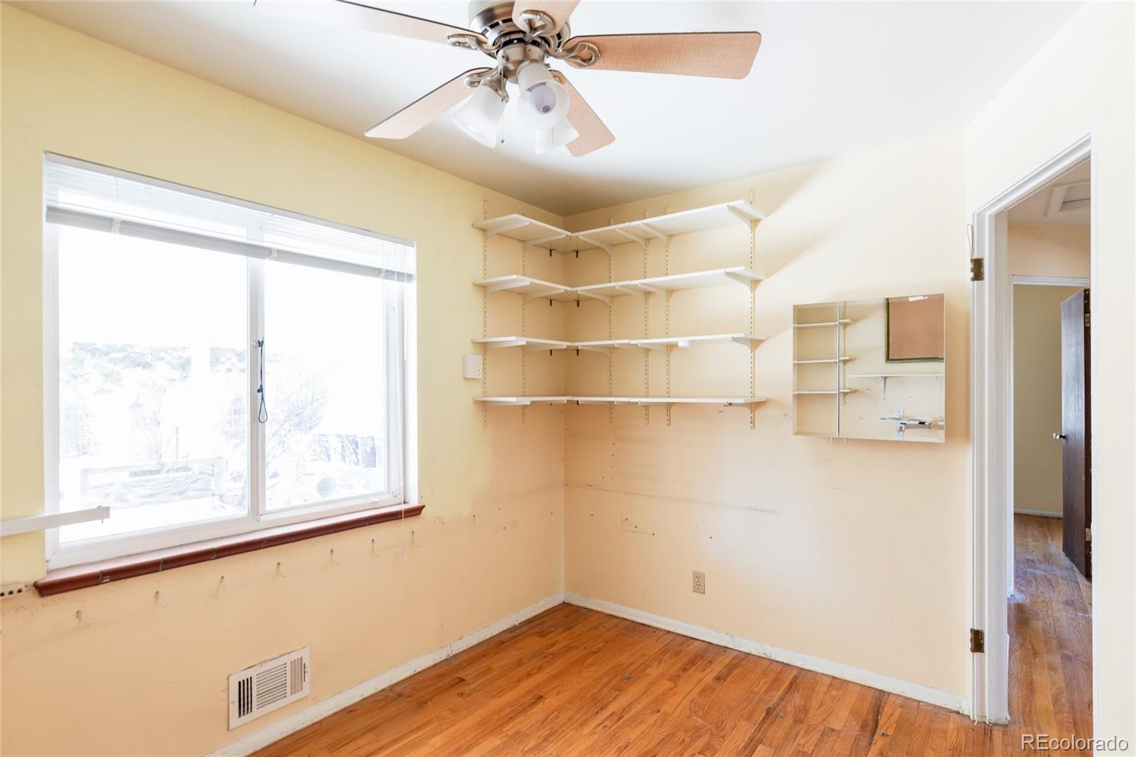 MLS Image #13 for 1345 s utica street,denver, Colorado