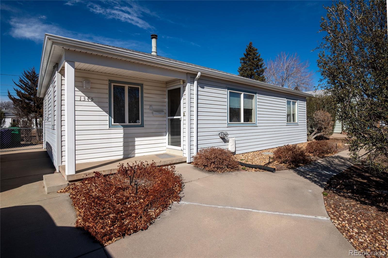 MLS Image #23 for 1345 s utica street,denver, Colorado
