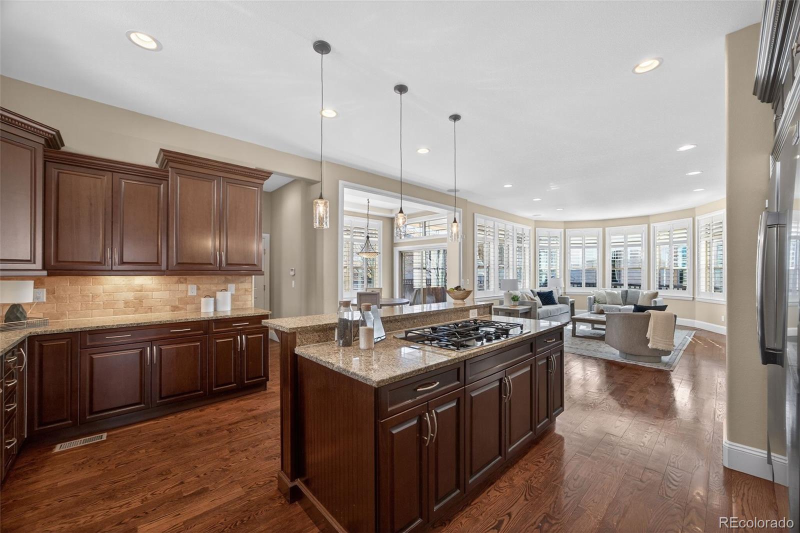 MLS Image #12 for 8104 e 25th drive,denver, Colorado