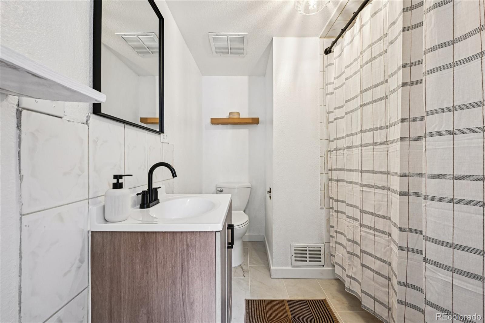 MLS Image #17 for 732  perry street,denver, Colorado