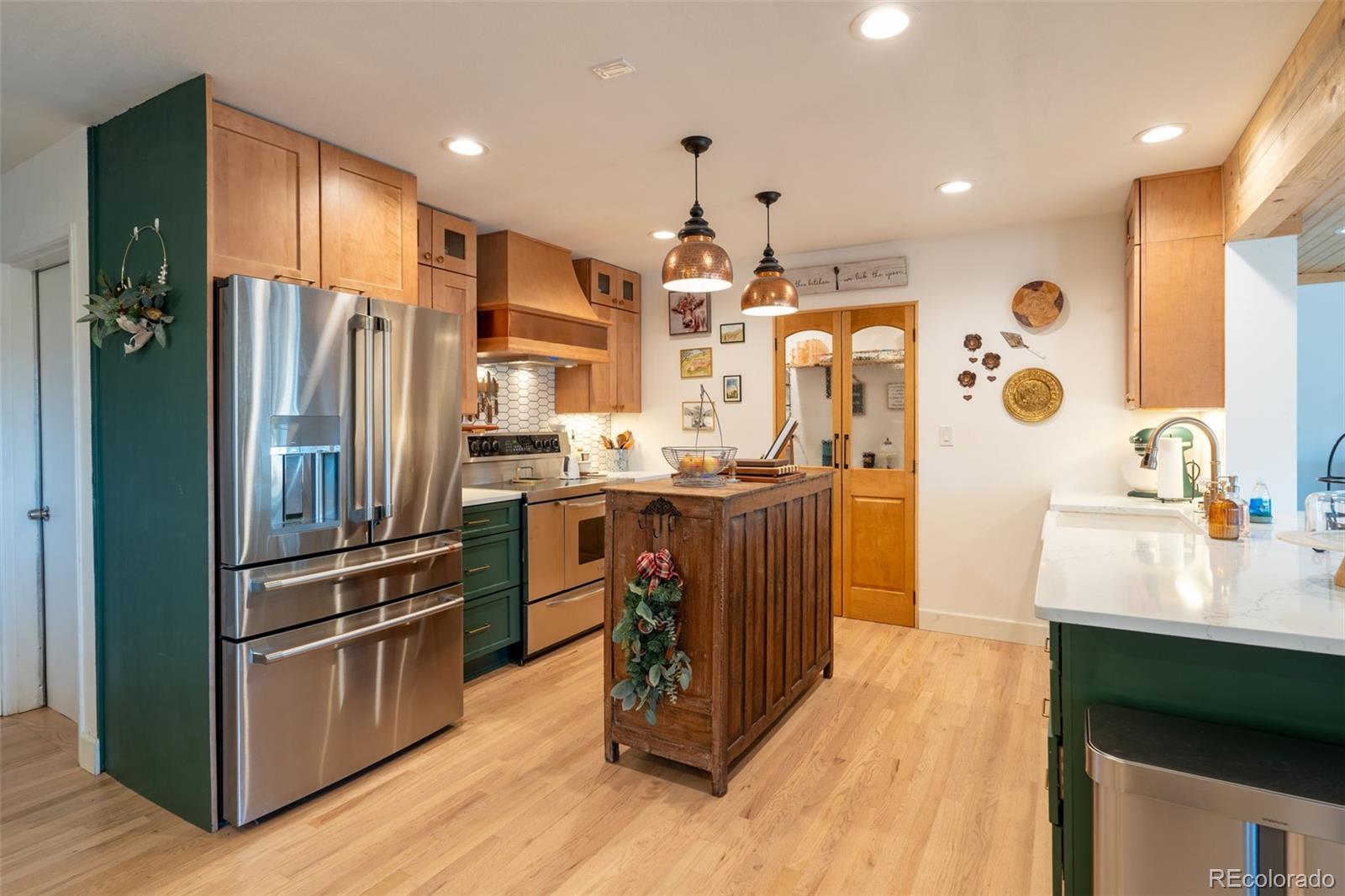MLS Image #11 for 1898 s arbutus street,lakewood, Colorado