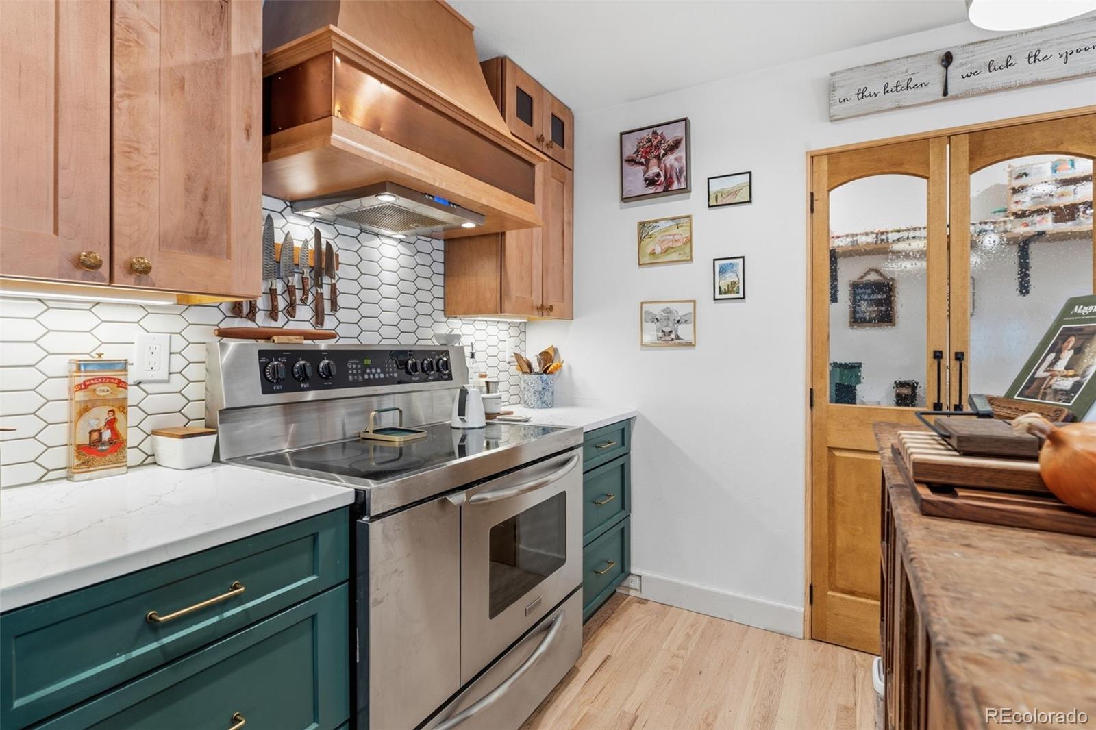 MLS Image #16 for 1898 s arbutus street,lakewood, Colorado
