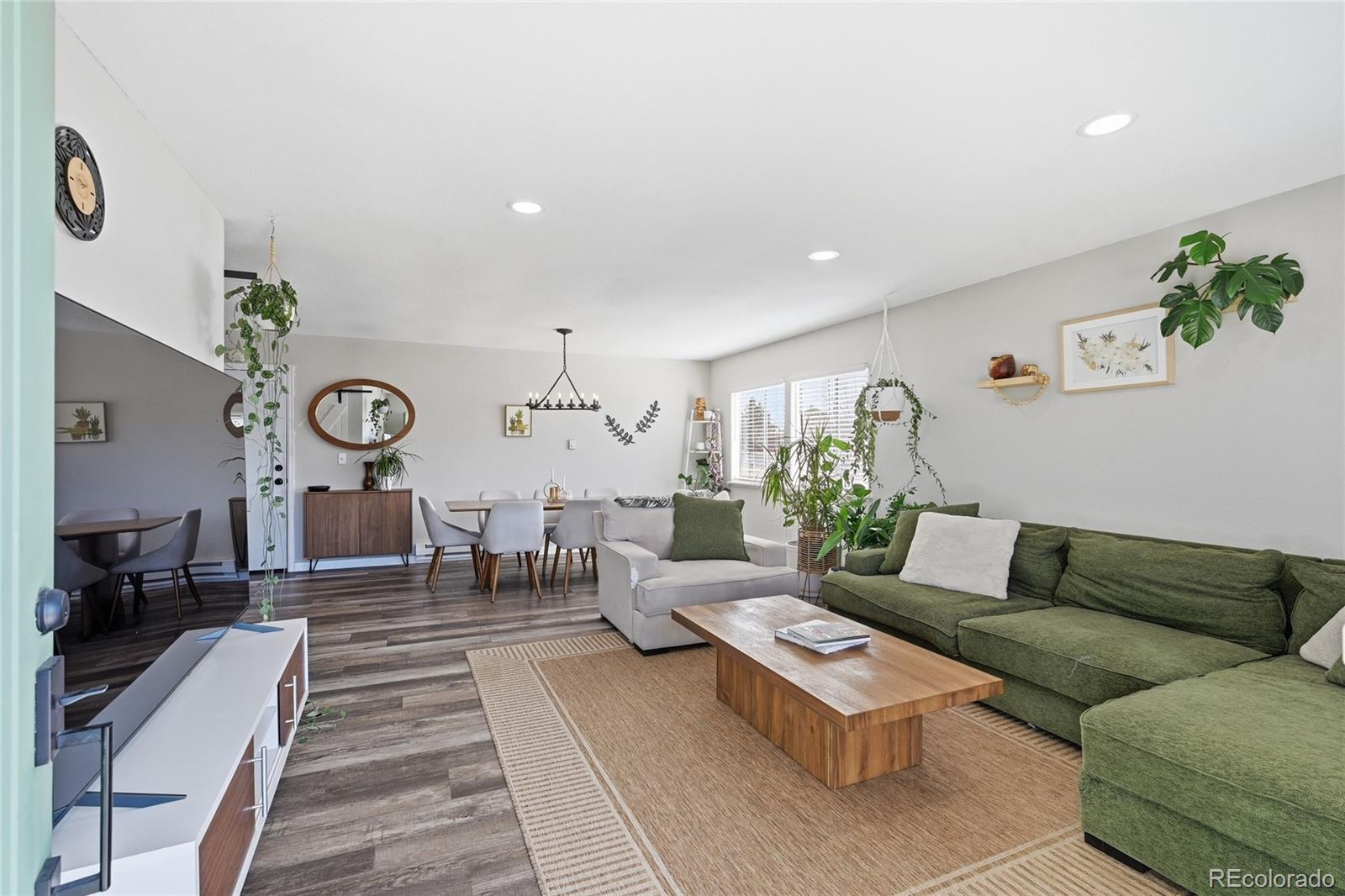 MLS Image #5 for 1090 s newark street,aurora, Colorado