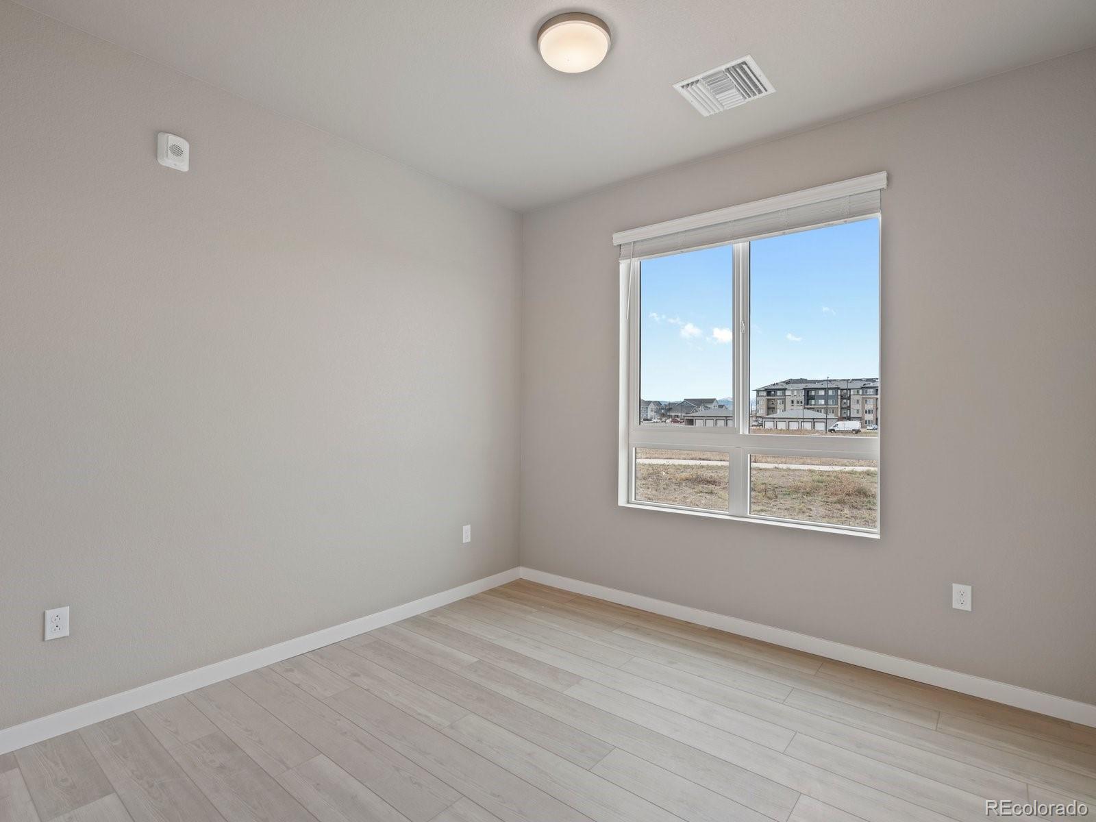MLS Image #10 for 6153 n ceylon street 102,denver, Colorado