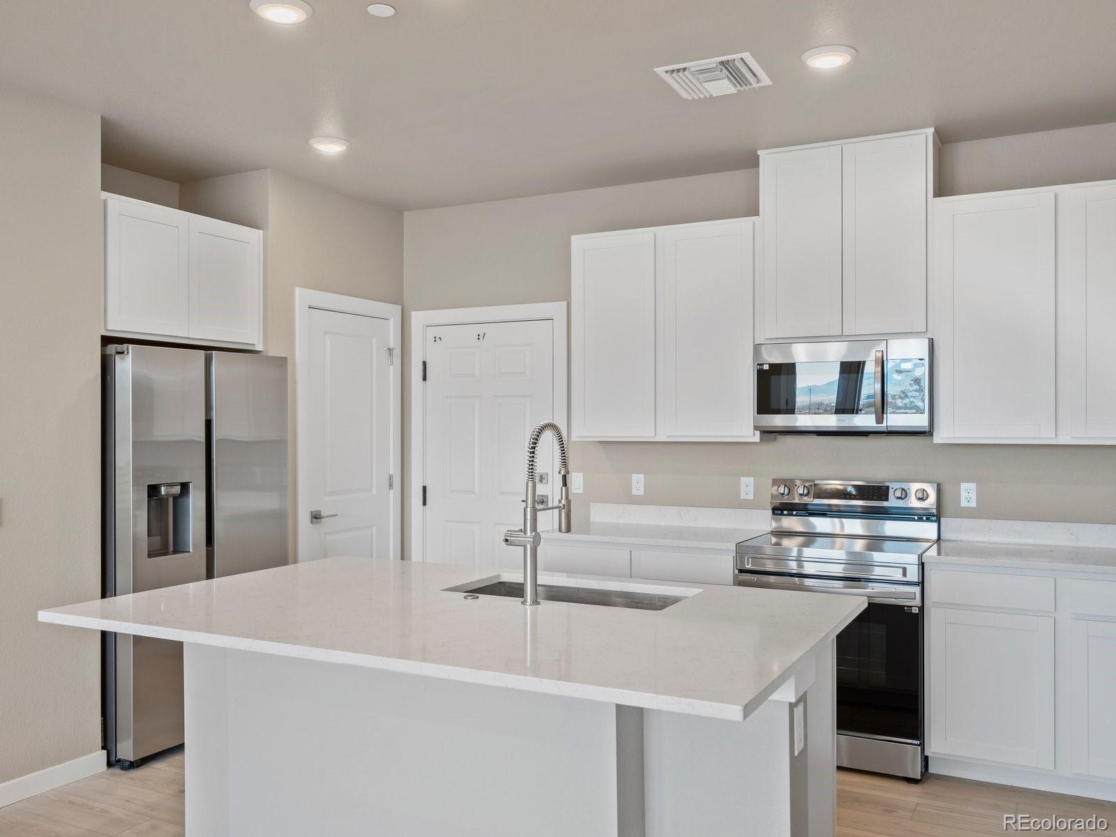 MLS Image #3 for 6153 n ceylon street 102,denver, Colorado