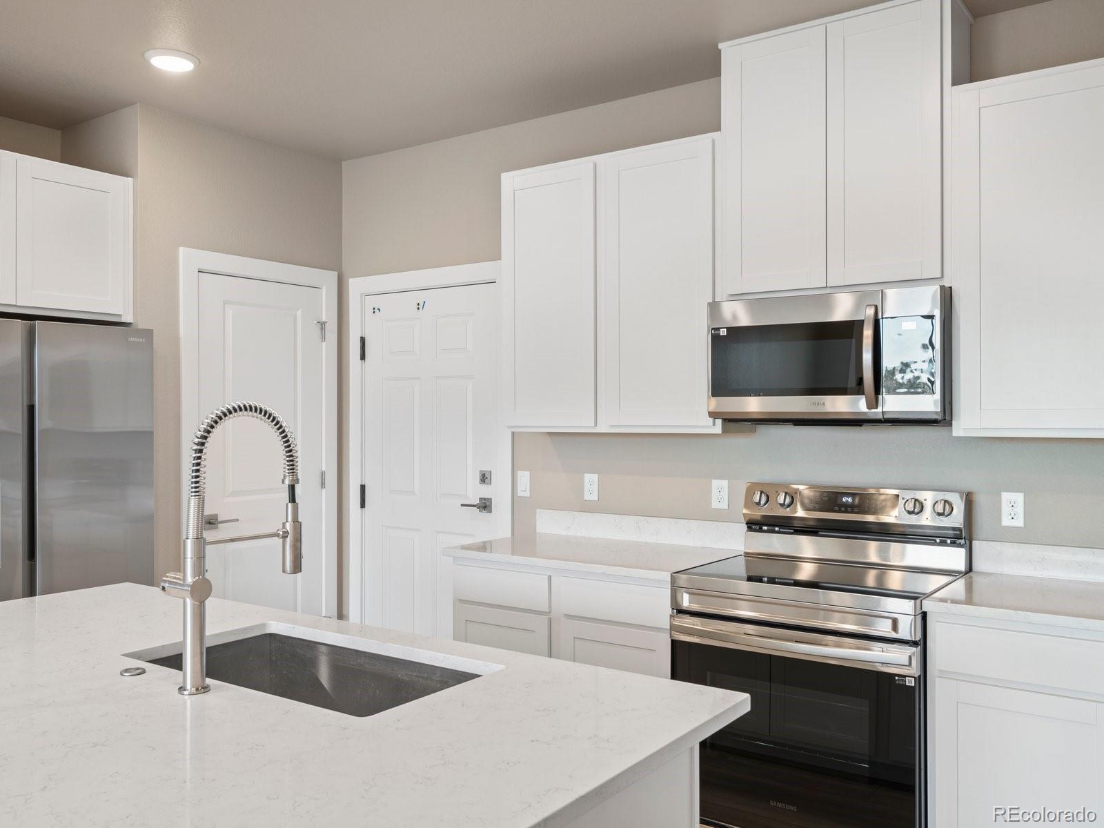 MLS Image #5 for 6153 n ceylon street 102,denver, Colorado