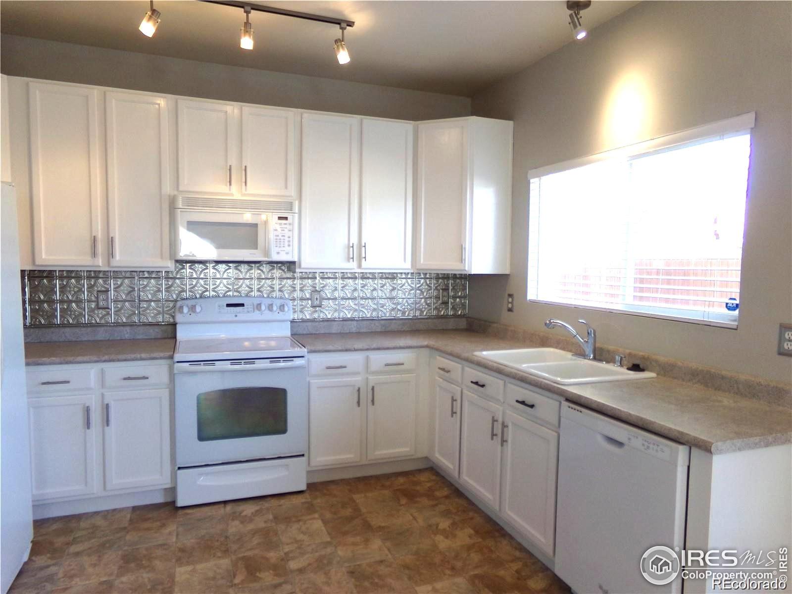 MLS Image #2 for 895  rancher drive,fountain, Colorado