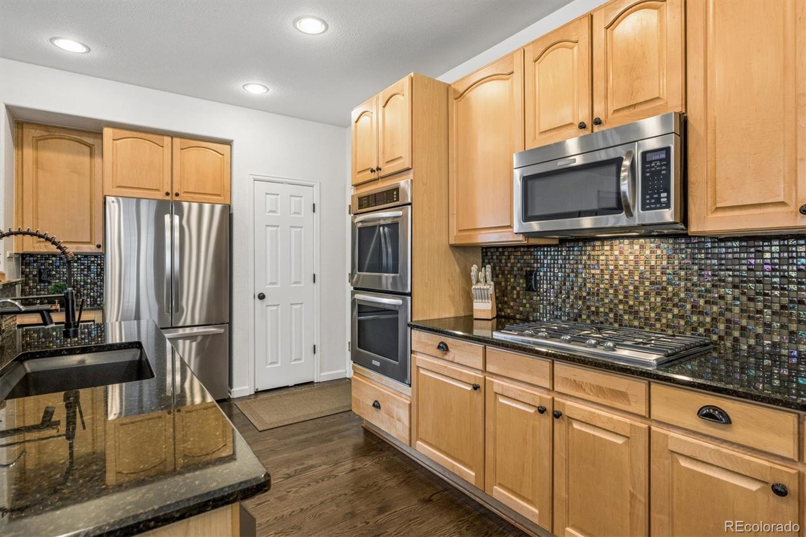MLS Image #4 for 17757 e lake place,aurora, Colorado