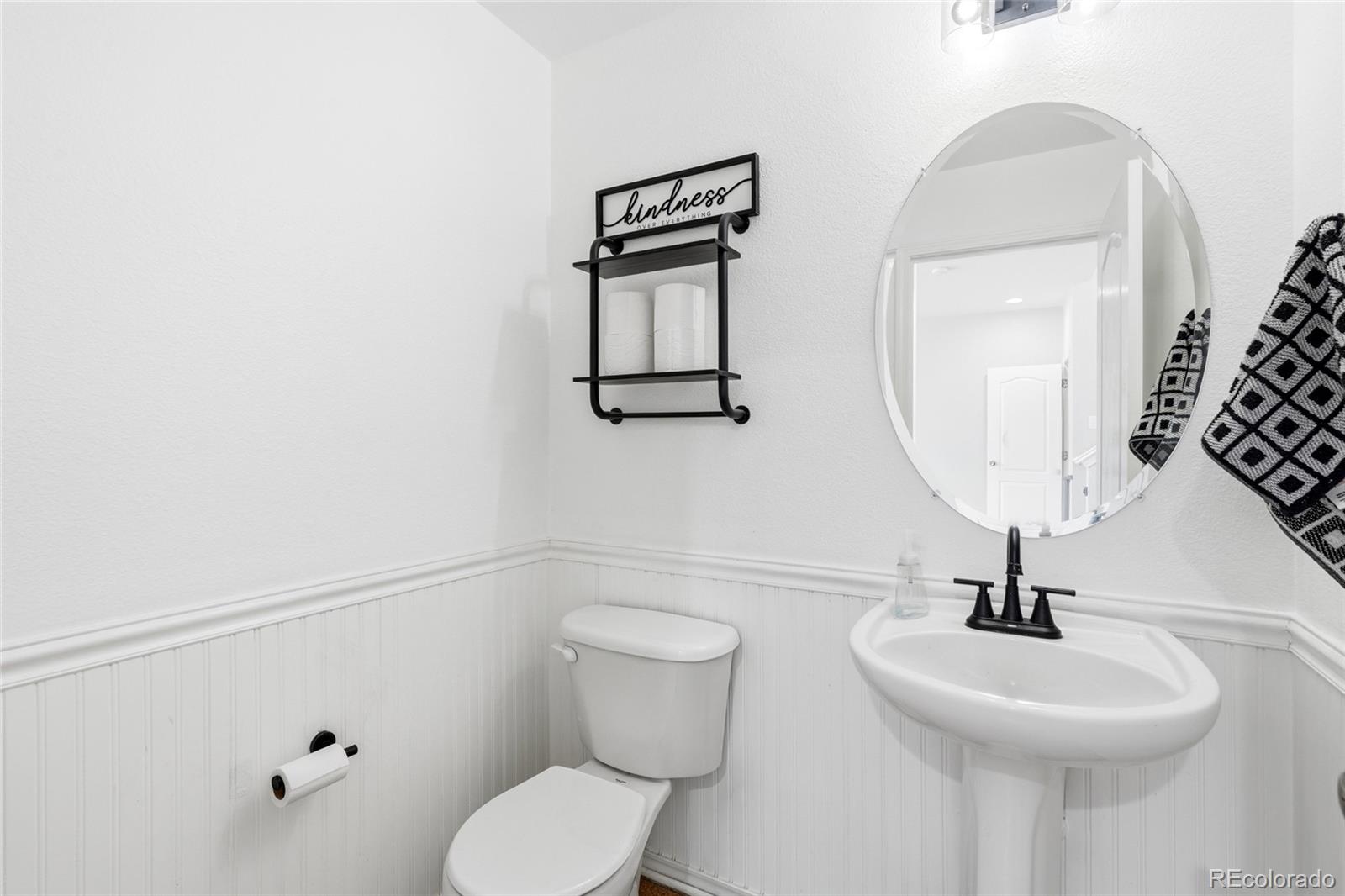 MLS Image #10 for 12145  kalispell street,commerce city, Colorado