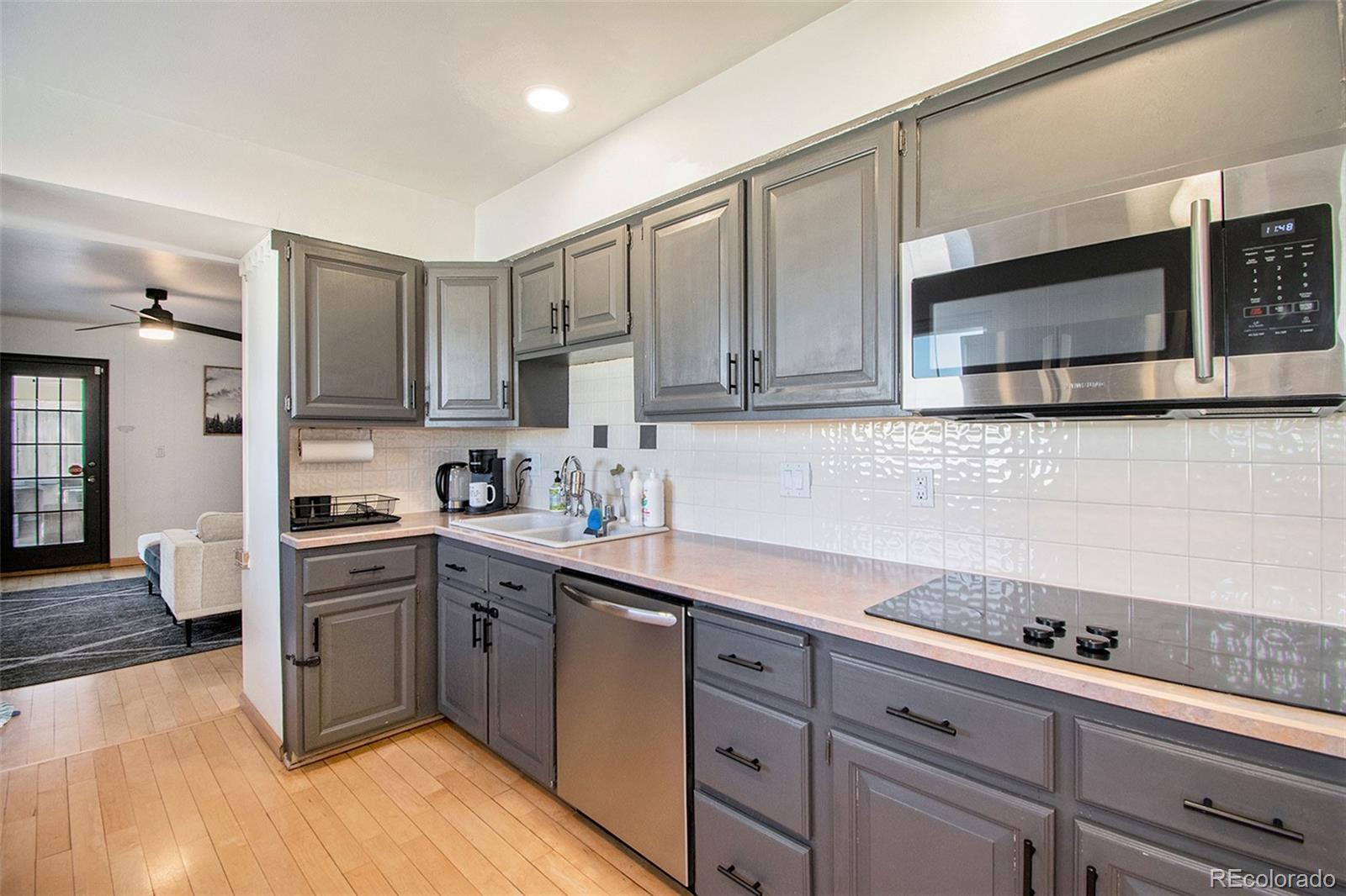 MLS Image #5 for 8895 e radcliff avenue,denver, Colorado