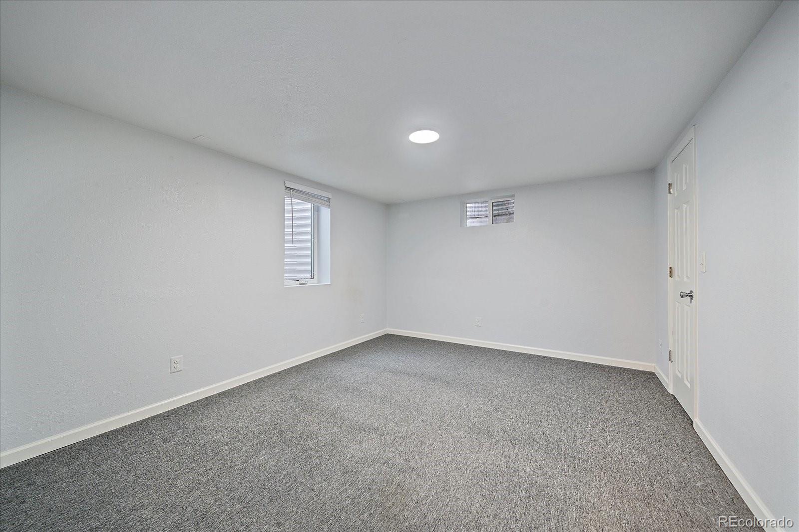 MLS Image #19 for 1575 s clermont street,denver, Colorado